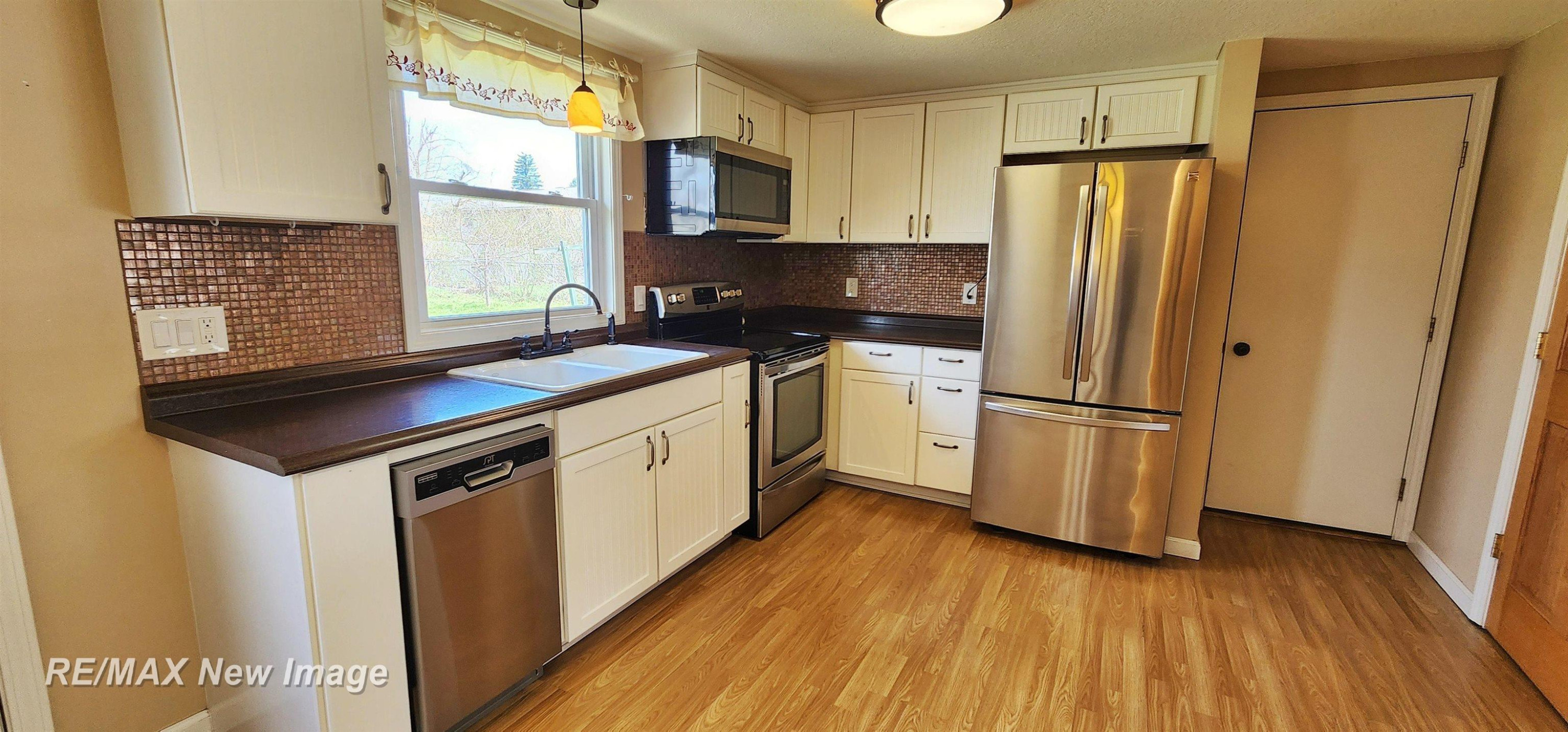 409 E 2nd Street, Gaylord, MI 49735 — Photo 16