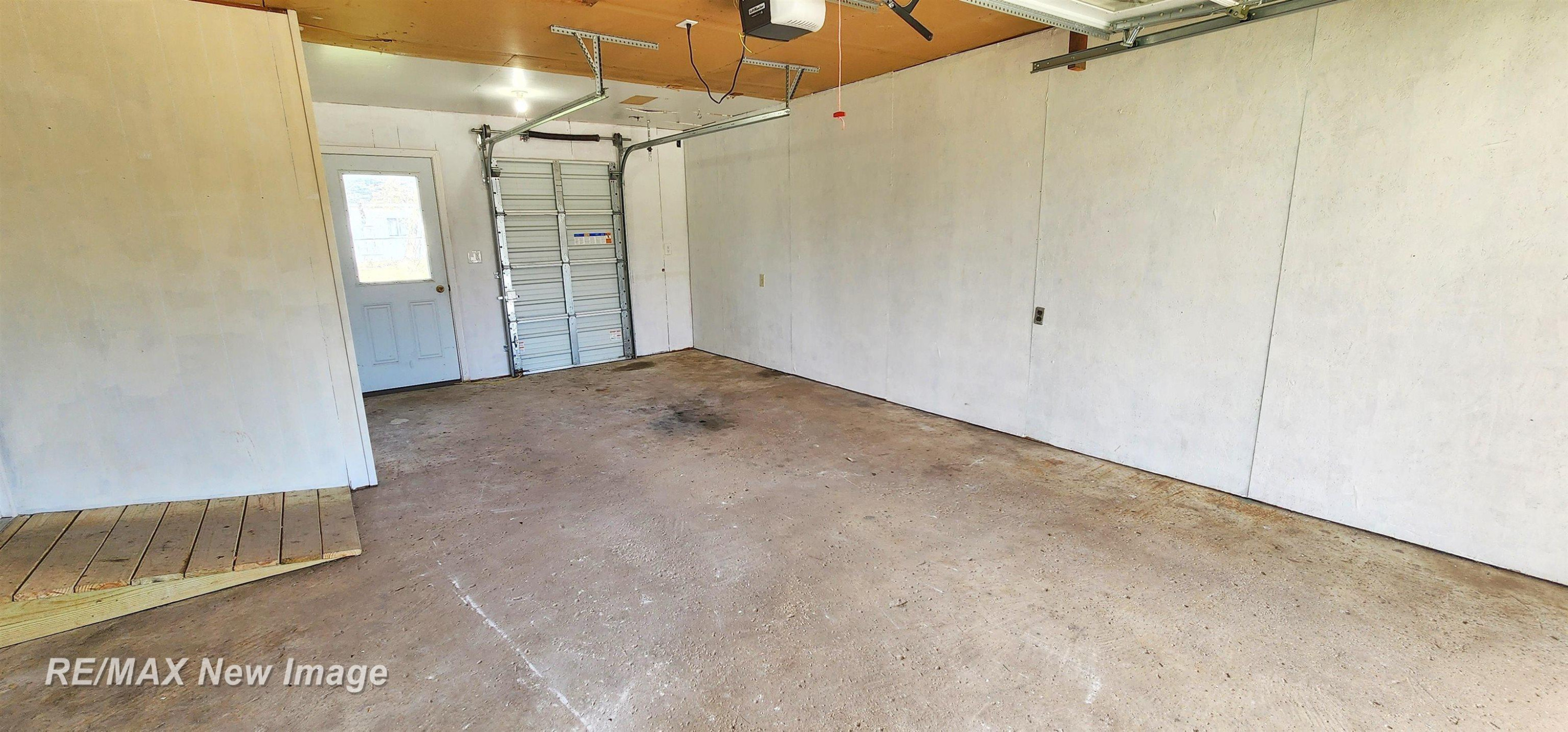 409 E 2nd Street, Gaylord, MI 49735 — Photo 32