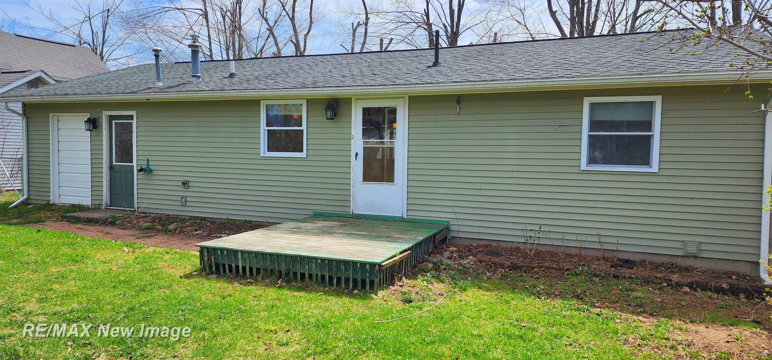 409 E 2nd Street, Gaylord, MI 49735 — Photo 35