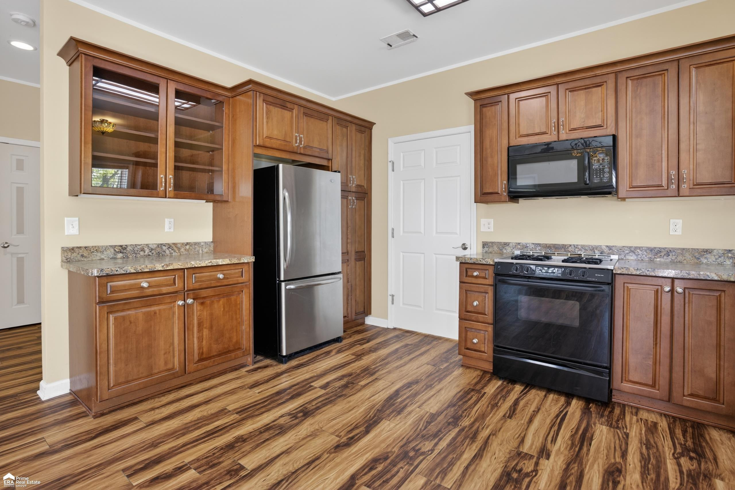 2292 N Belsay Road, Burton, MI 48509 — Photo 9