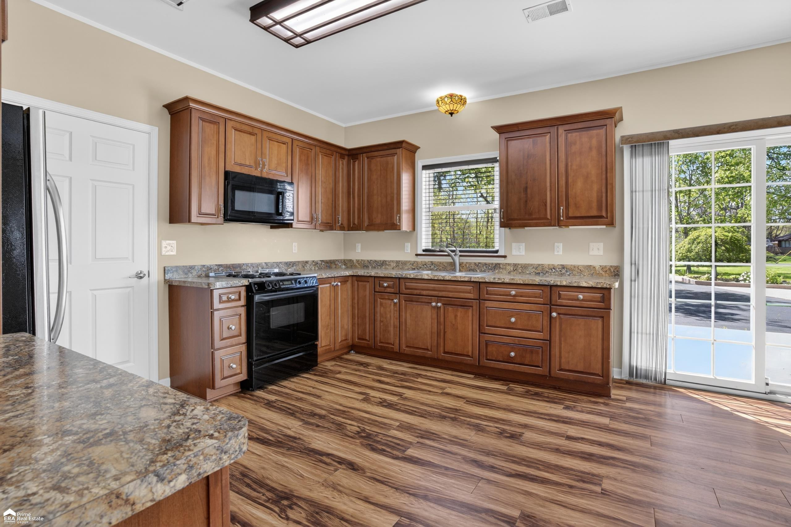 2292 N Belsay Road, Burton, MI 48509 — Photo 10