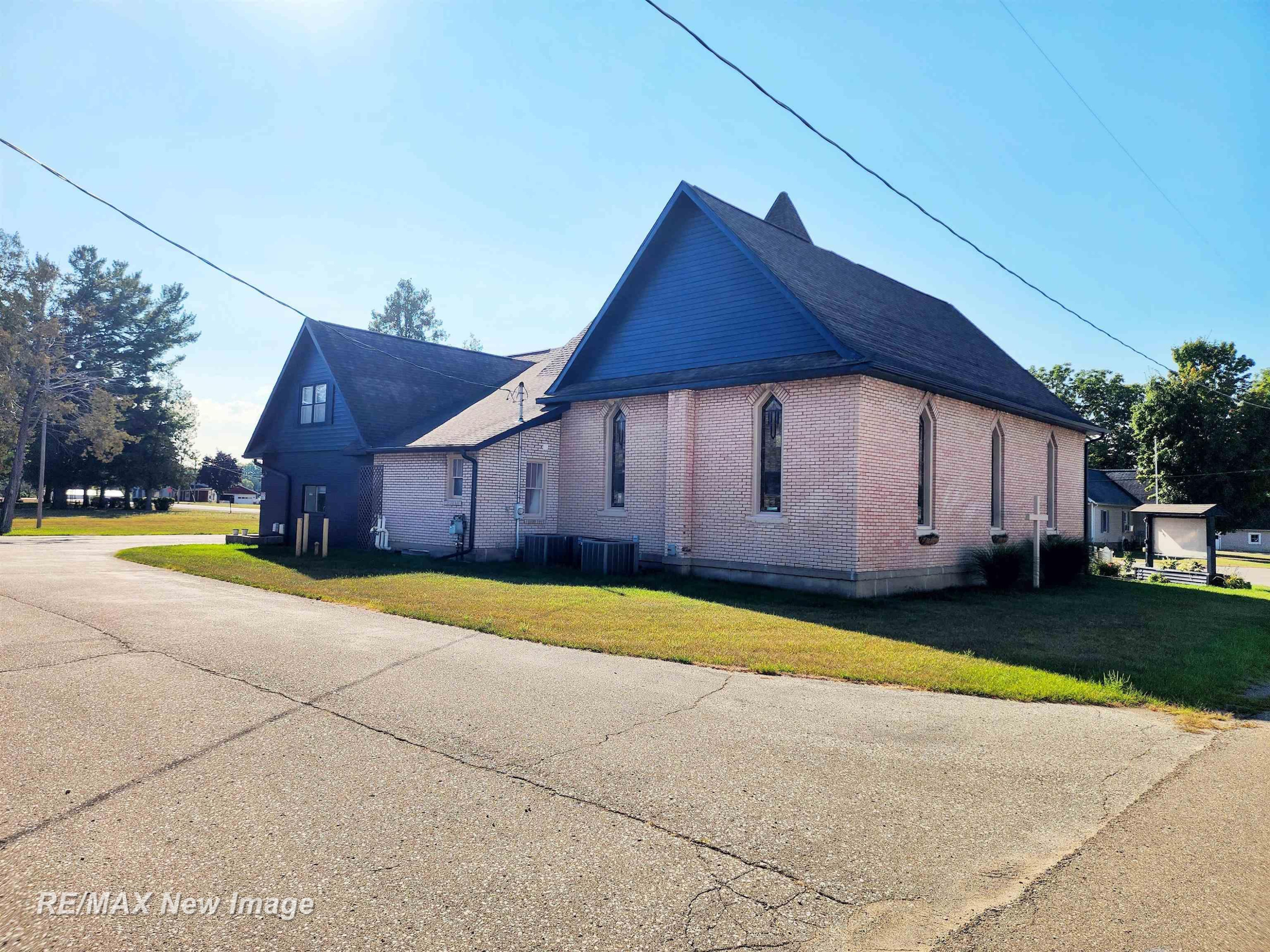 201 E Main Road, Sterling, MI 48659 — Photo 10