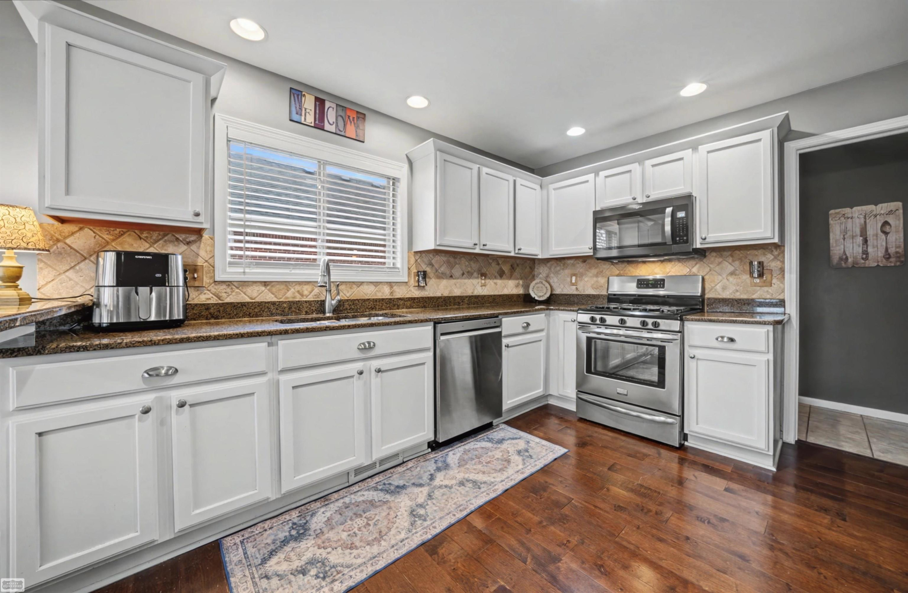 50492 Alden Drive, Macomb, MI 48044 — Photo 5
