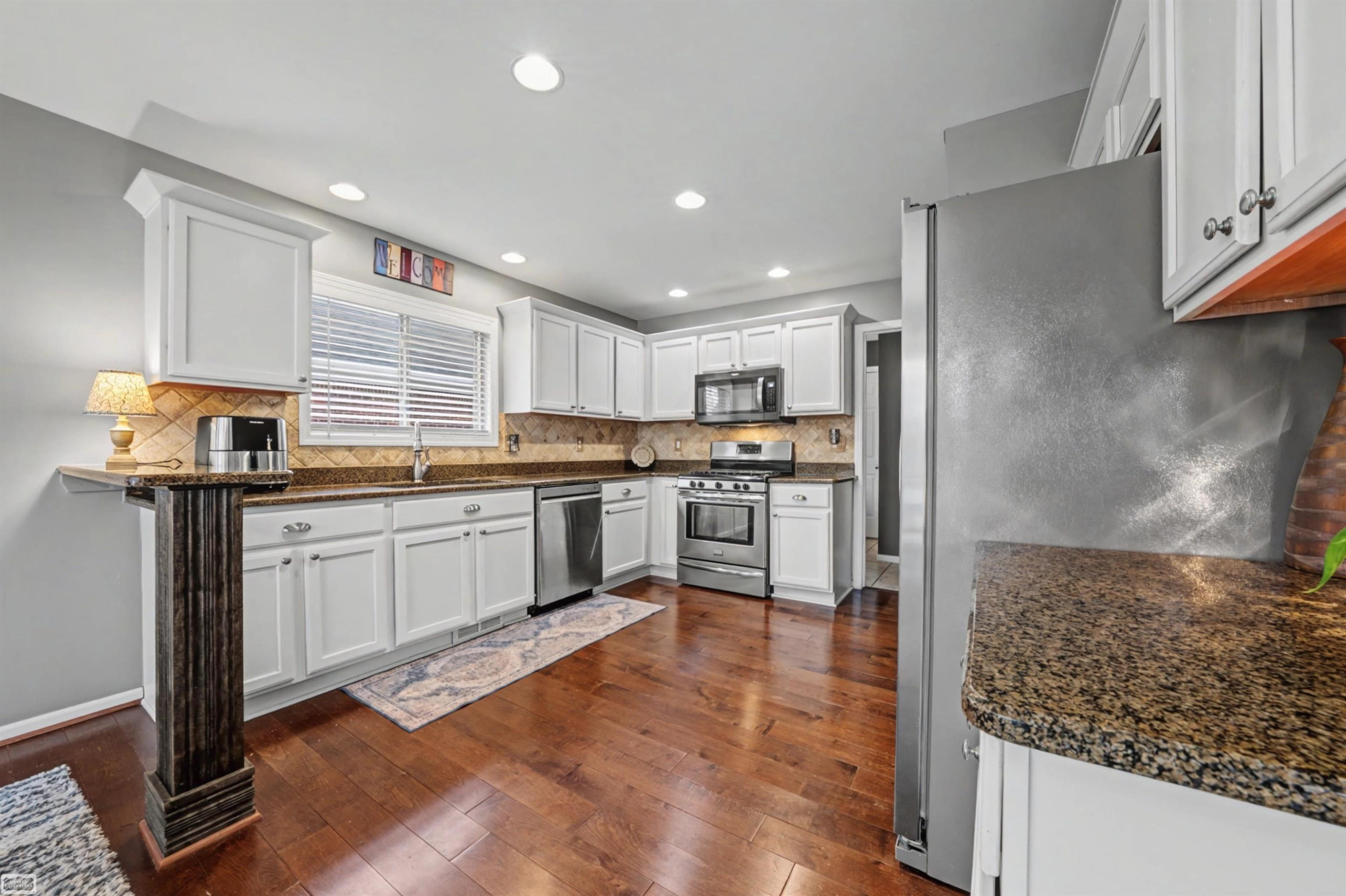 50492 Alden Drive, Macomb, MI 48044 — Photo 6