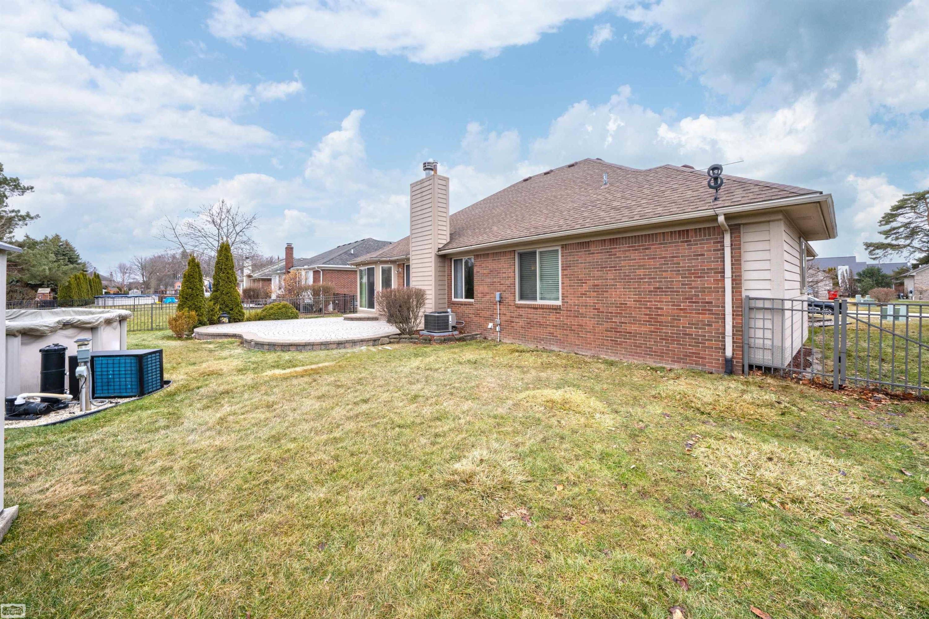 50492 Alden Drive, Macomb, MI 48044 — Photo 40