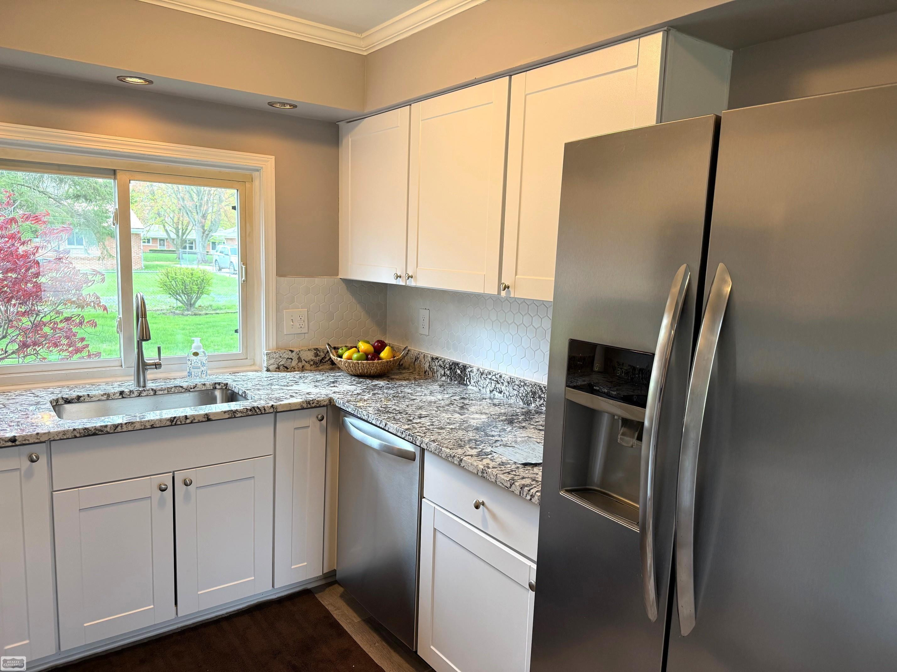34518 Shorewood Street, Chesterfield, MI 48047 — Photo 5