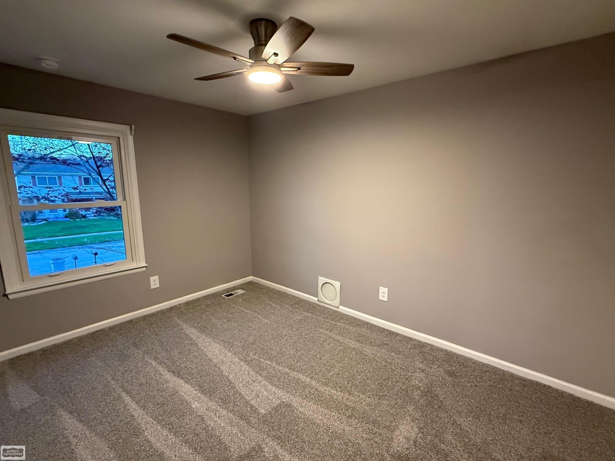34518 Shorewood Street, Chesterfield, MI 48047 — Photo 15