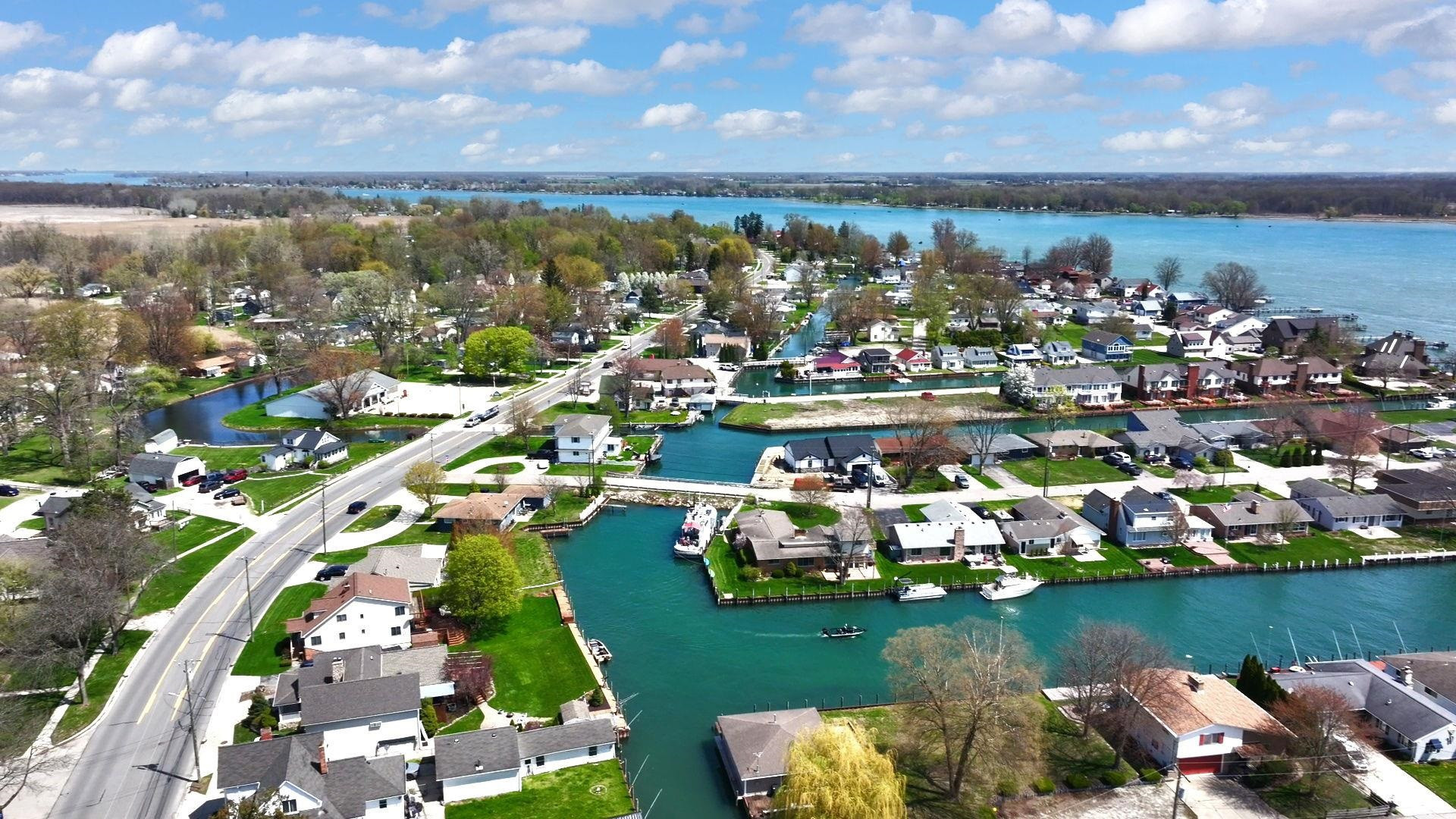 1806 Saint Clair River Drive, Algonac, MI 48001 — Photo 36