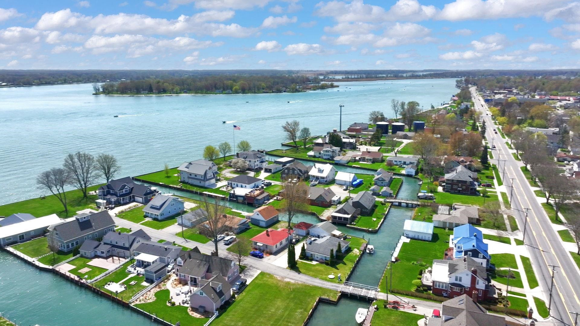 1806 Saint Clair River Drive, Algonac, MI 48001 — Photo 39