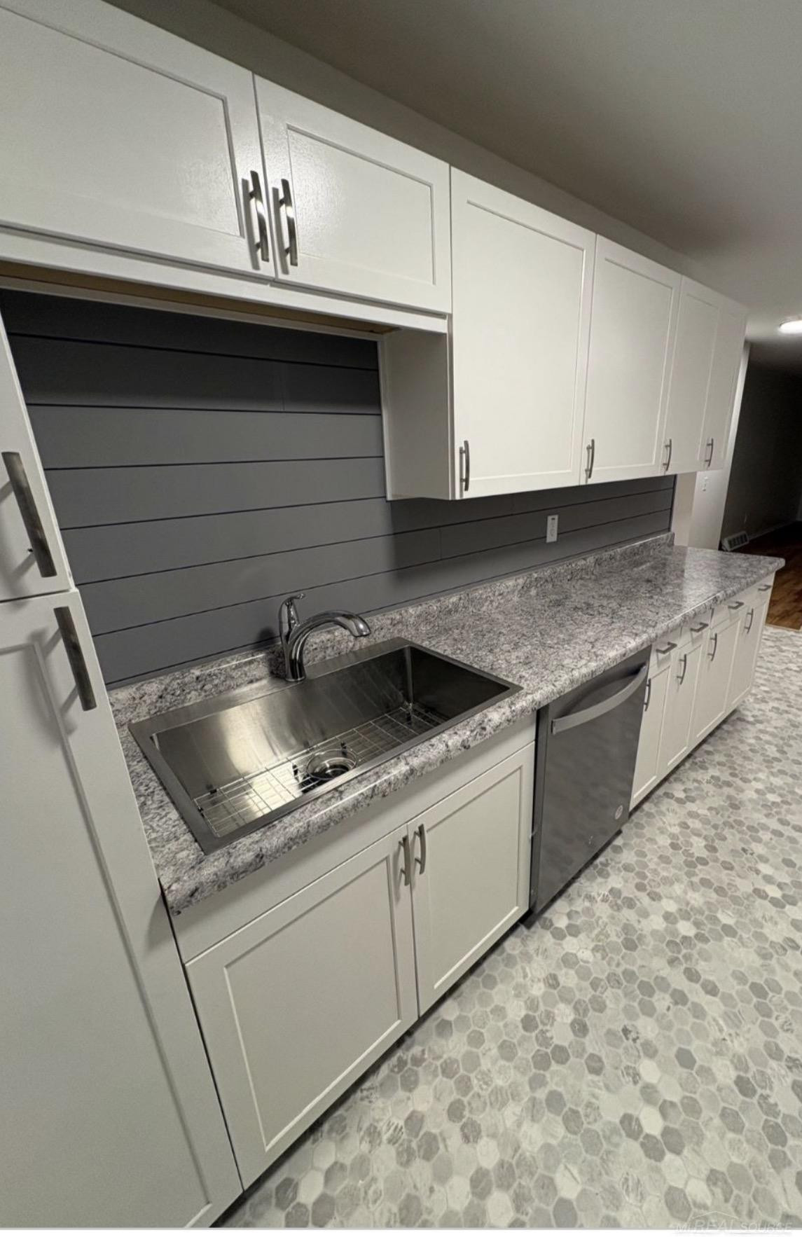 5724 Cranston Street, Portage, MI 49002 — Photo 12