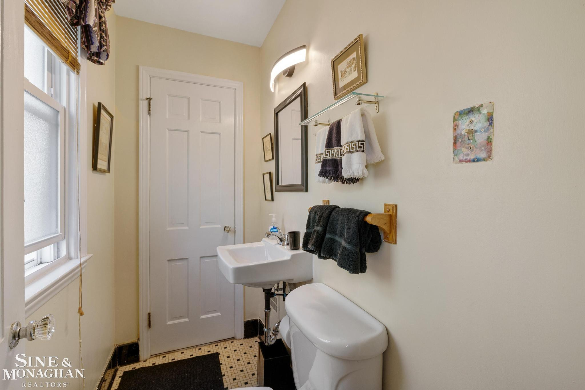 449 Allard Road, Grosse Pointe Farms, MI 48236 — Photo 14