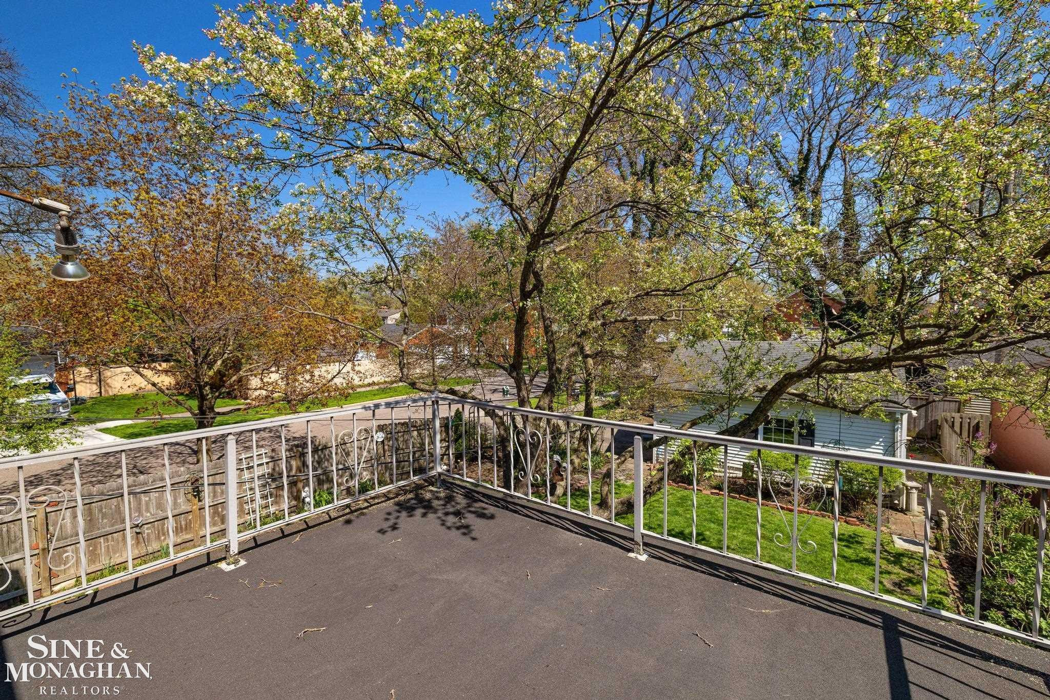 449 Allard Road, Grosse Pointe Farms, MI 48236 — Photo 17