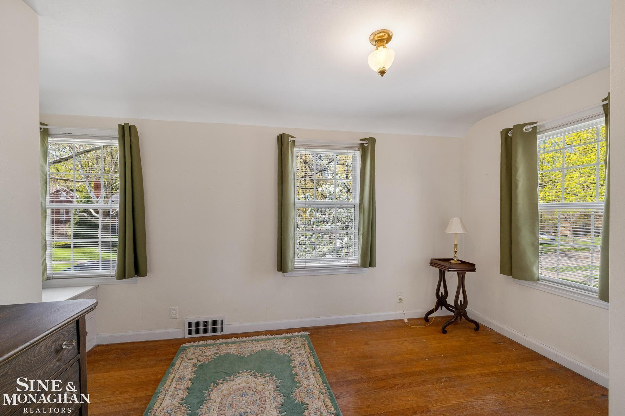 449 Allard Road, Grosse Pointe Farms, MI 48236 — Photo 22
