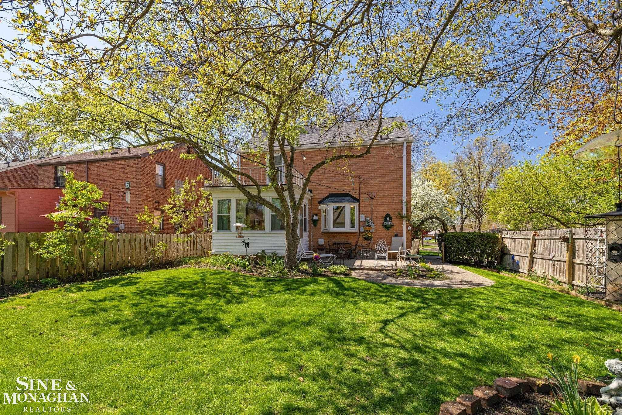 449 Allard Road, Grosse Pointe Farms, MI 48236 — Photo 28