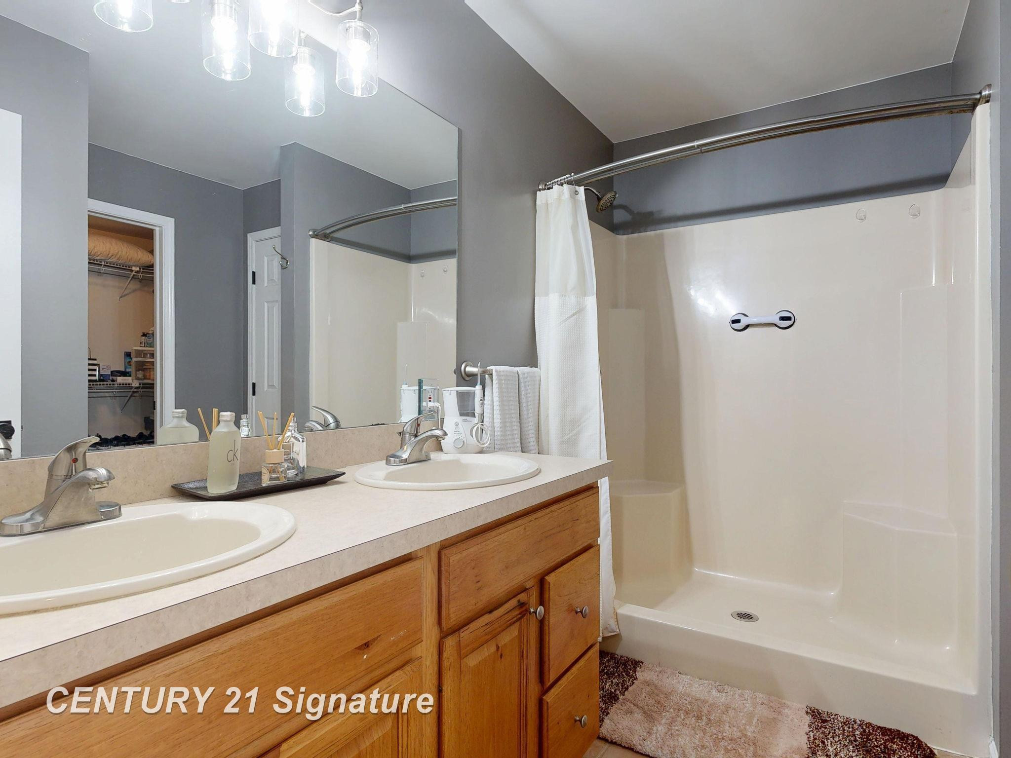 2400 Marlene Drive, Swartz Creek, MI 48473 — Photo 22