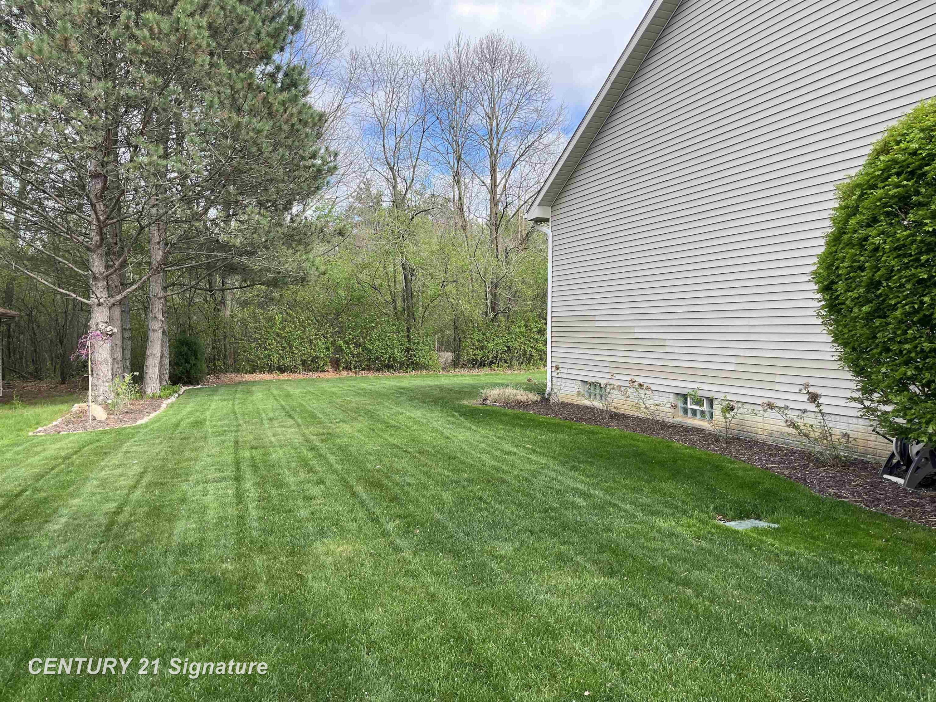 2400 Marlene Drive, Swartz Creek, MI 48473 — Photo 41