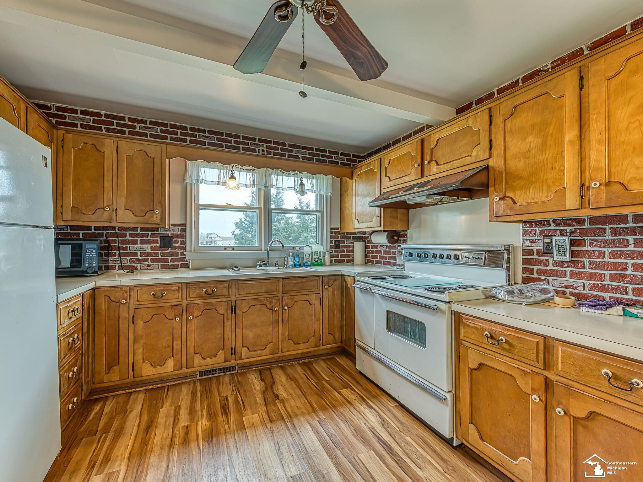 9248 Chinavare Road, Newport, MI 48166 — Photo 8