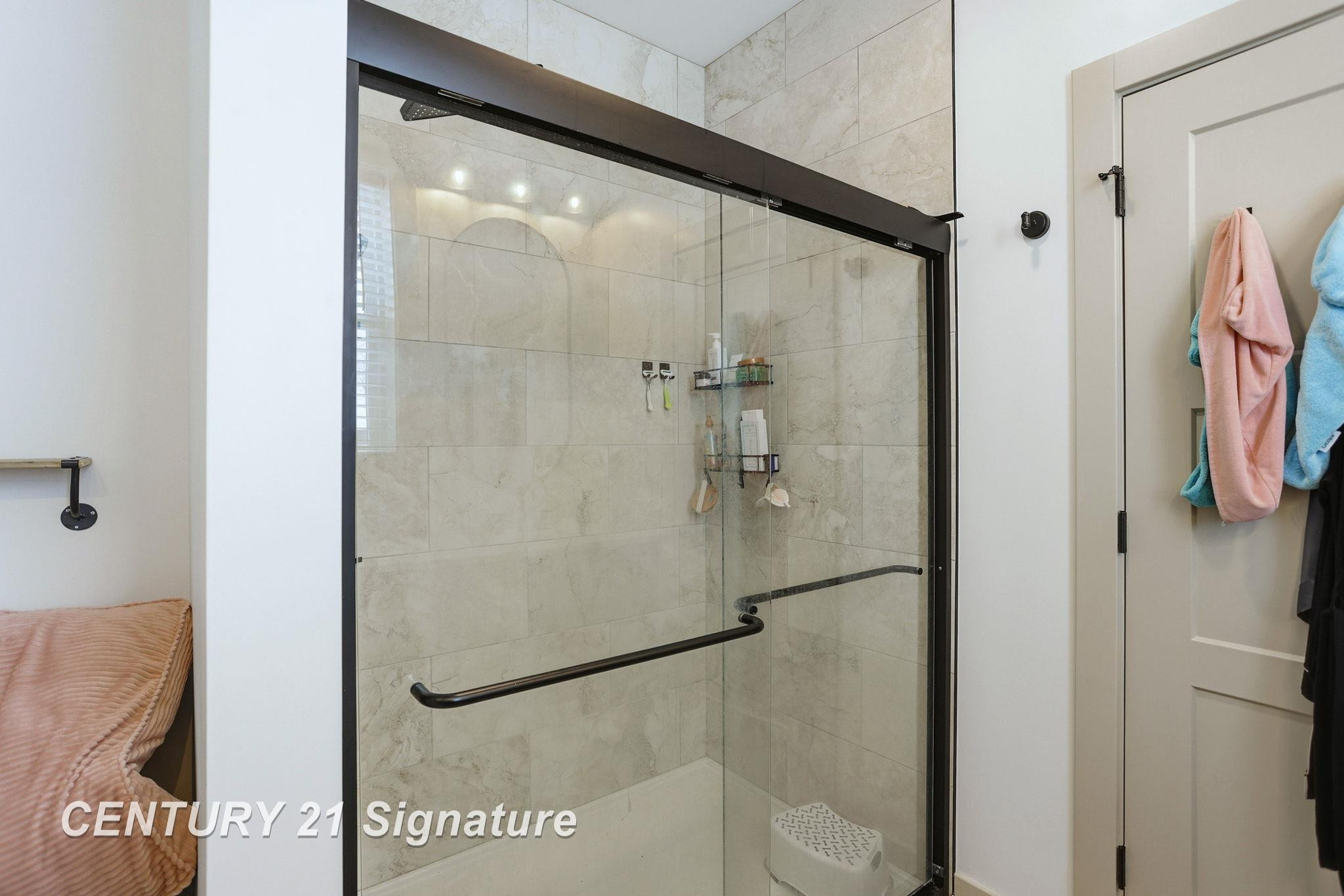 8442 Oakhill Drive, Freeland, MI 48623 — Photo 19