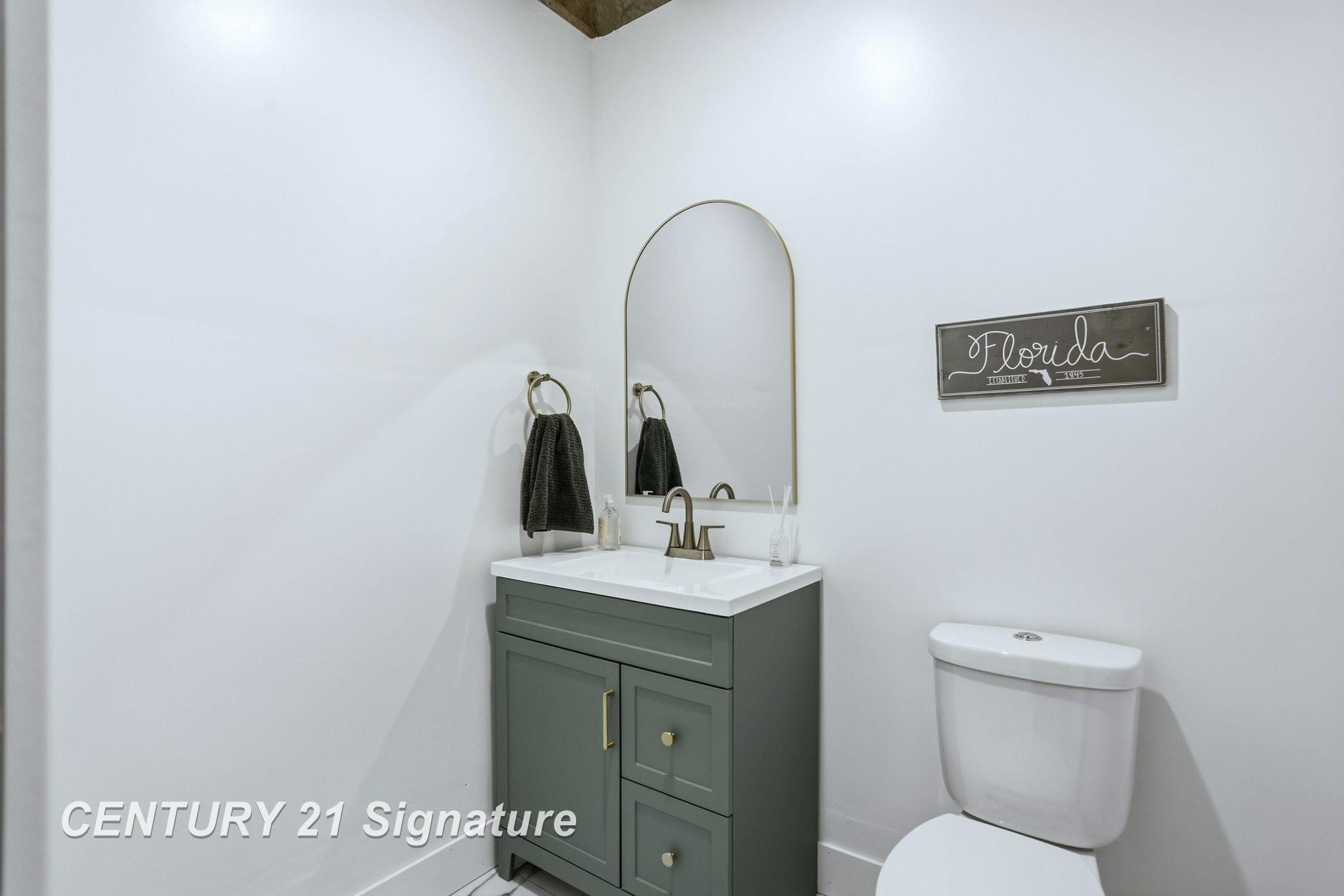 8442 Oakhill Drive, Freeland, MI 48623 — Photo 33