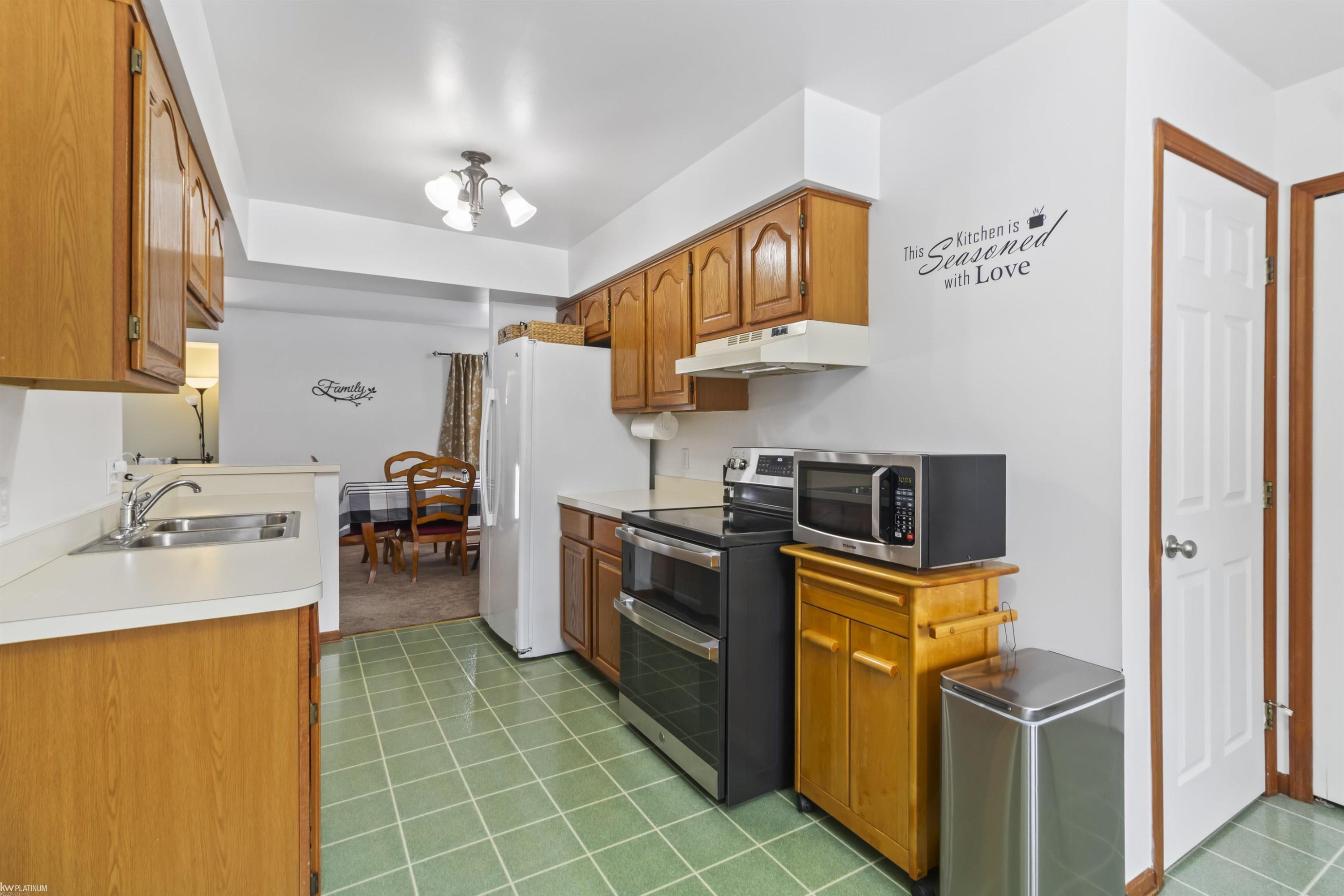6550 Lapeer Road, MI 48049 — Photo 7