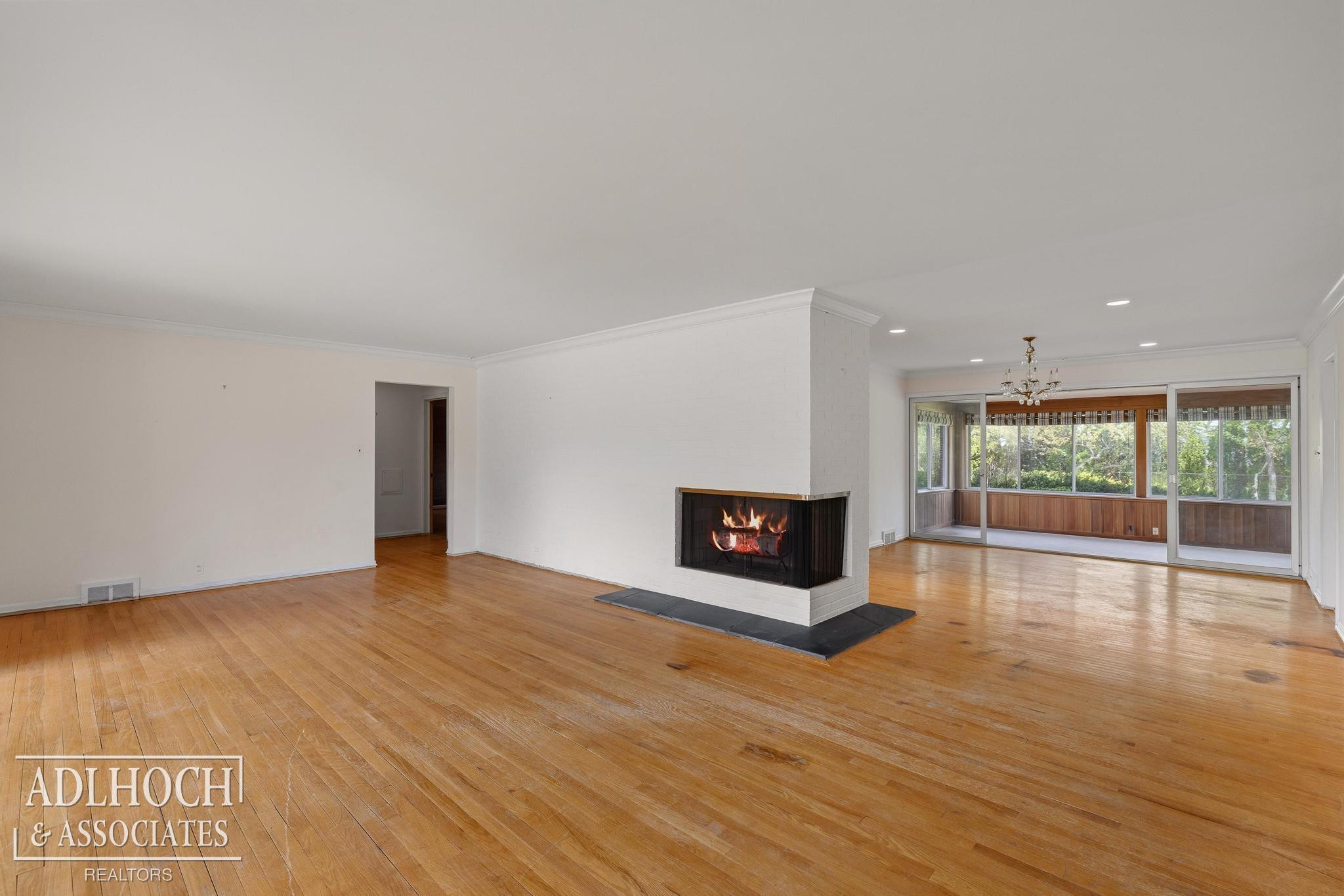 1170 N Renaud Road, Grosse Pointe Woods, MI 48236 — Photo 3