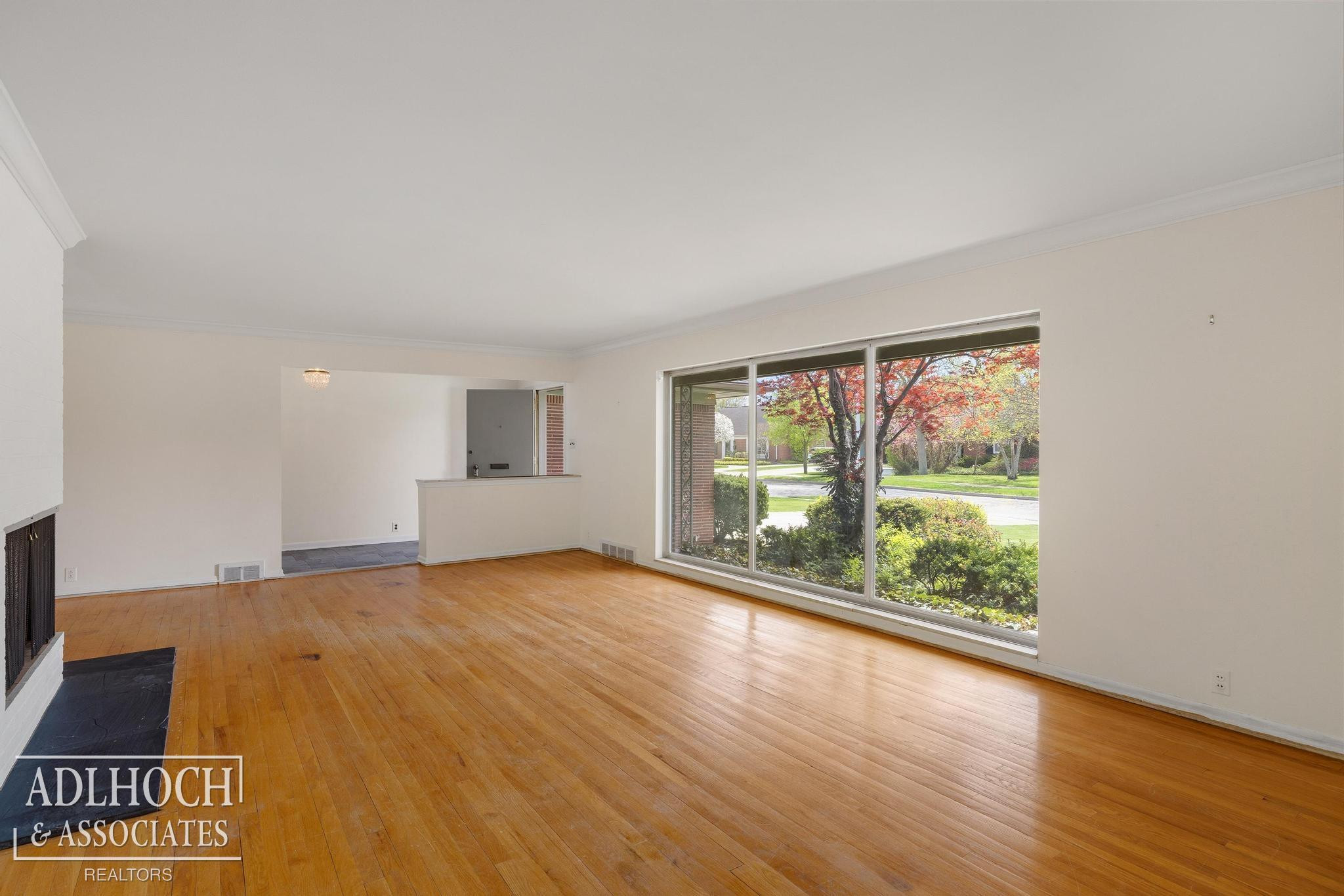 1170 N Renaud Road, Grosse Pointe Woods, MI 48236 — Photo 5