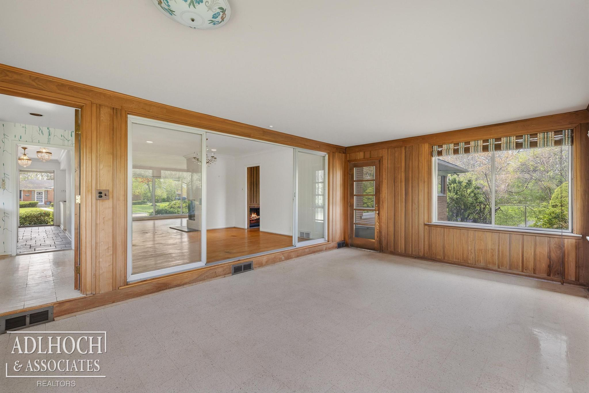 1170 N Renaud Road, Grosse Pointe Woods, MI 48236 — Photo 9