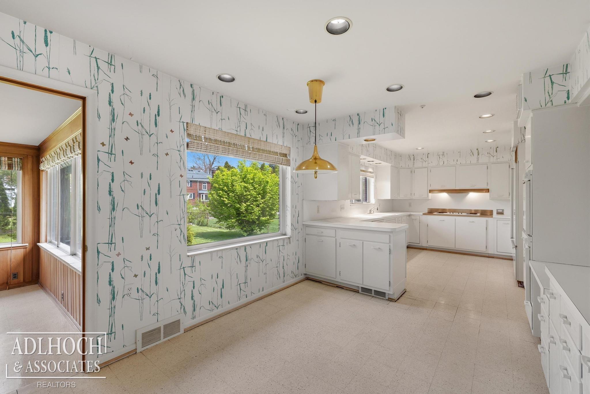 1170 N Renaud Road, Grosse Pointe Woods, MI 48236 — Photo 10
