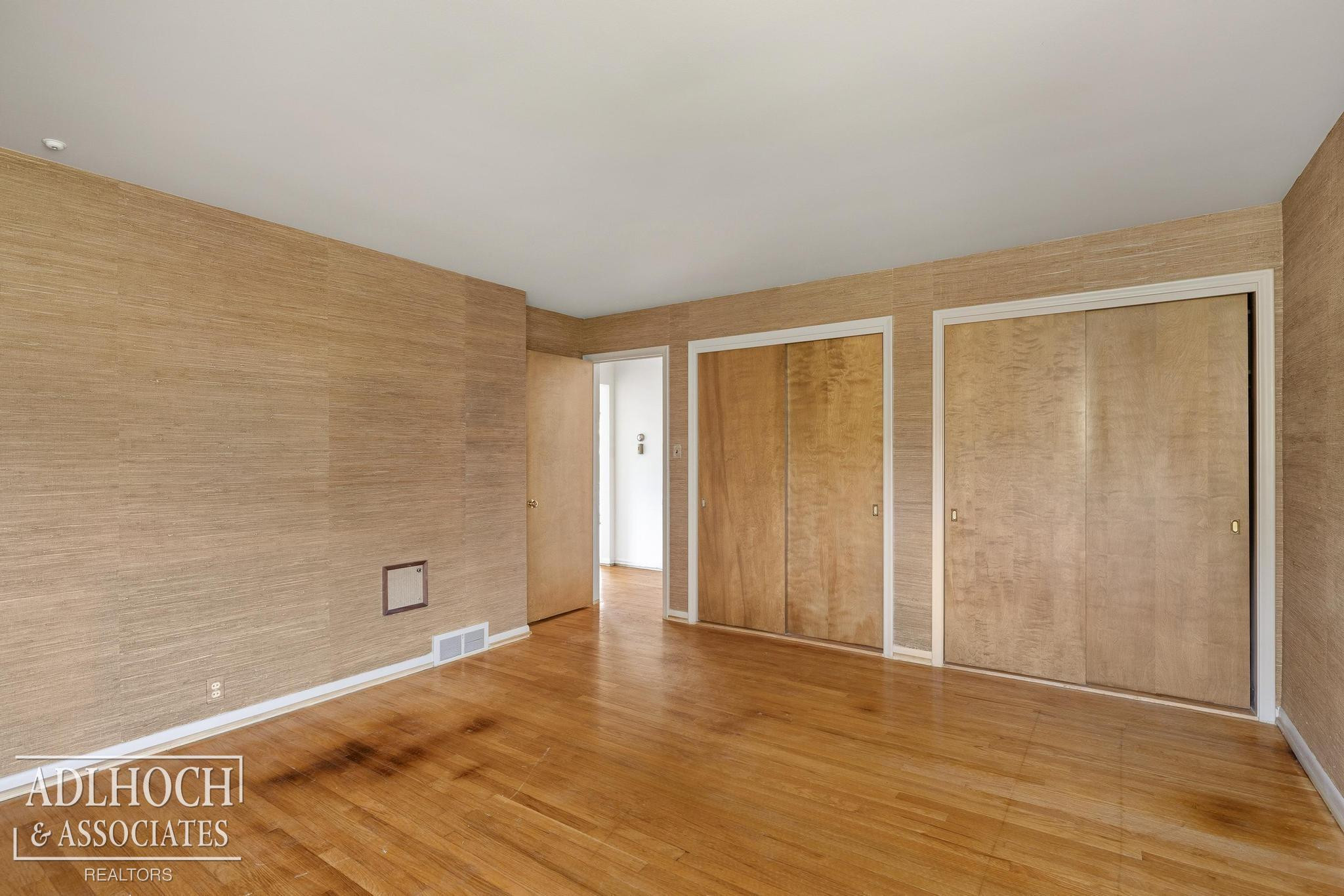 1170 N Renaud Road, Grosse Pointe Woods, MI 48236 — Photo 22