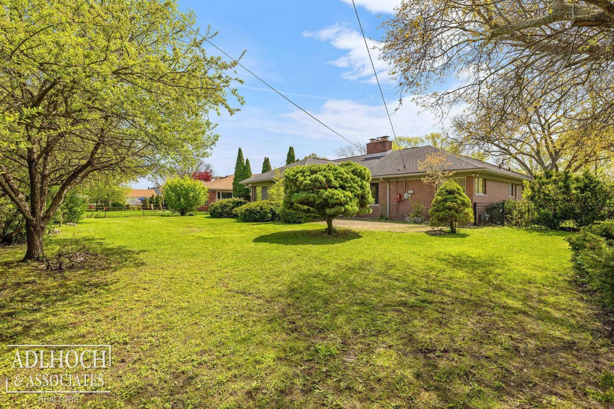 1170 N Renaud Road, Grosse Pointe Woods, MI 48236 — Photo 28