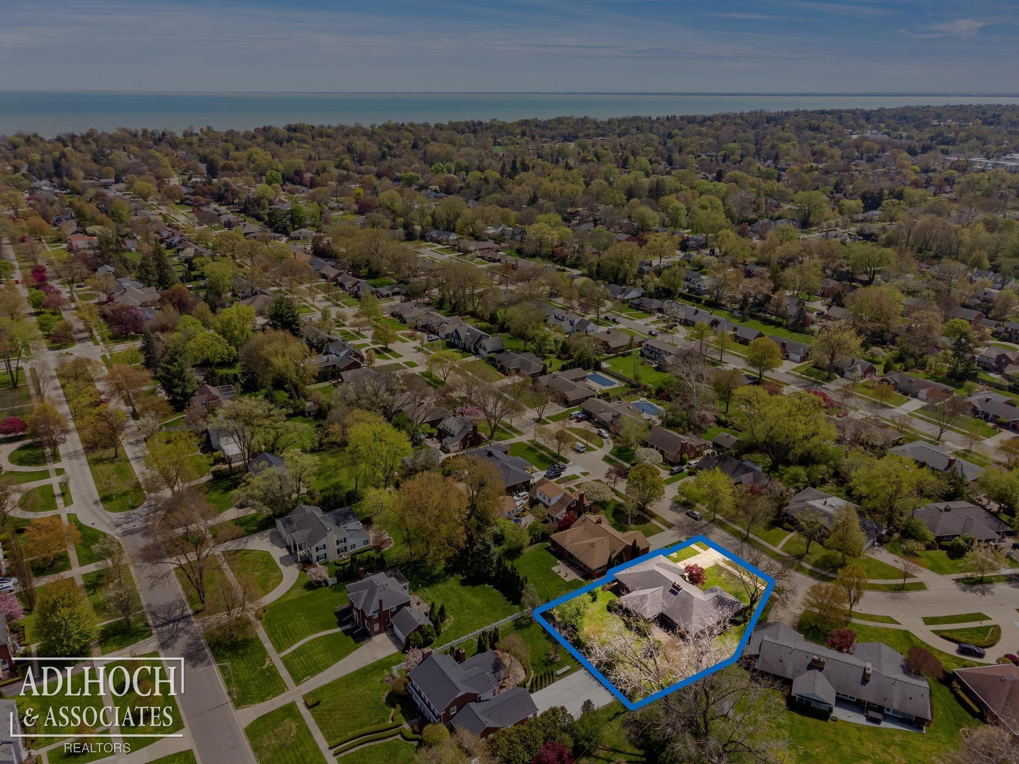 1170 N Renaud Road, Grosse Pointe Woods, MI 48236 — Photo 30