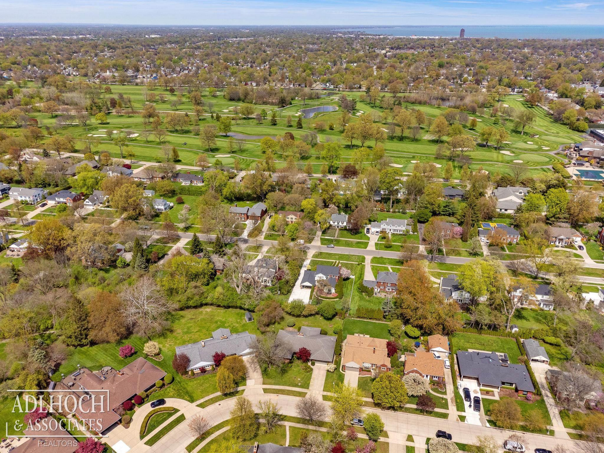 1170 N Renaud Road, Grosse Pointe Woods, MI 48236 — Photo 31