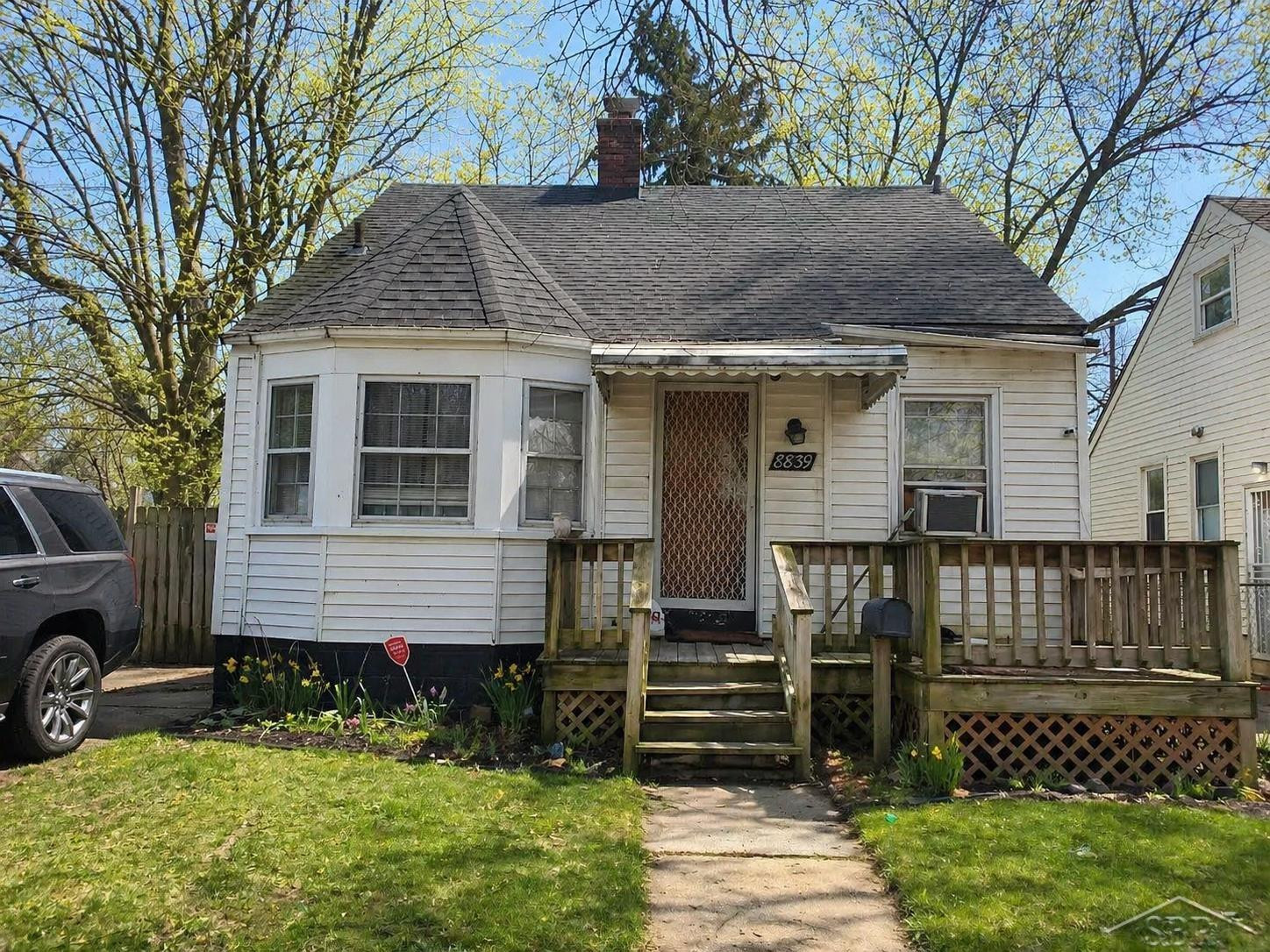 8839 Canyon Street, Detroit, MI 48236 — front exterior