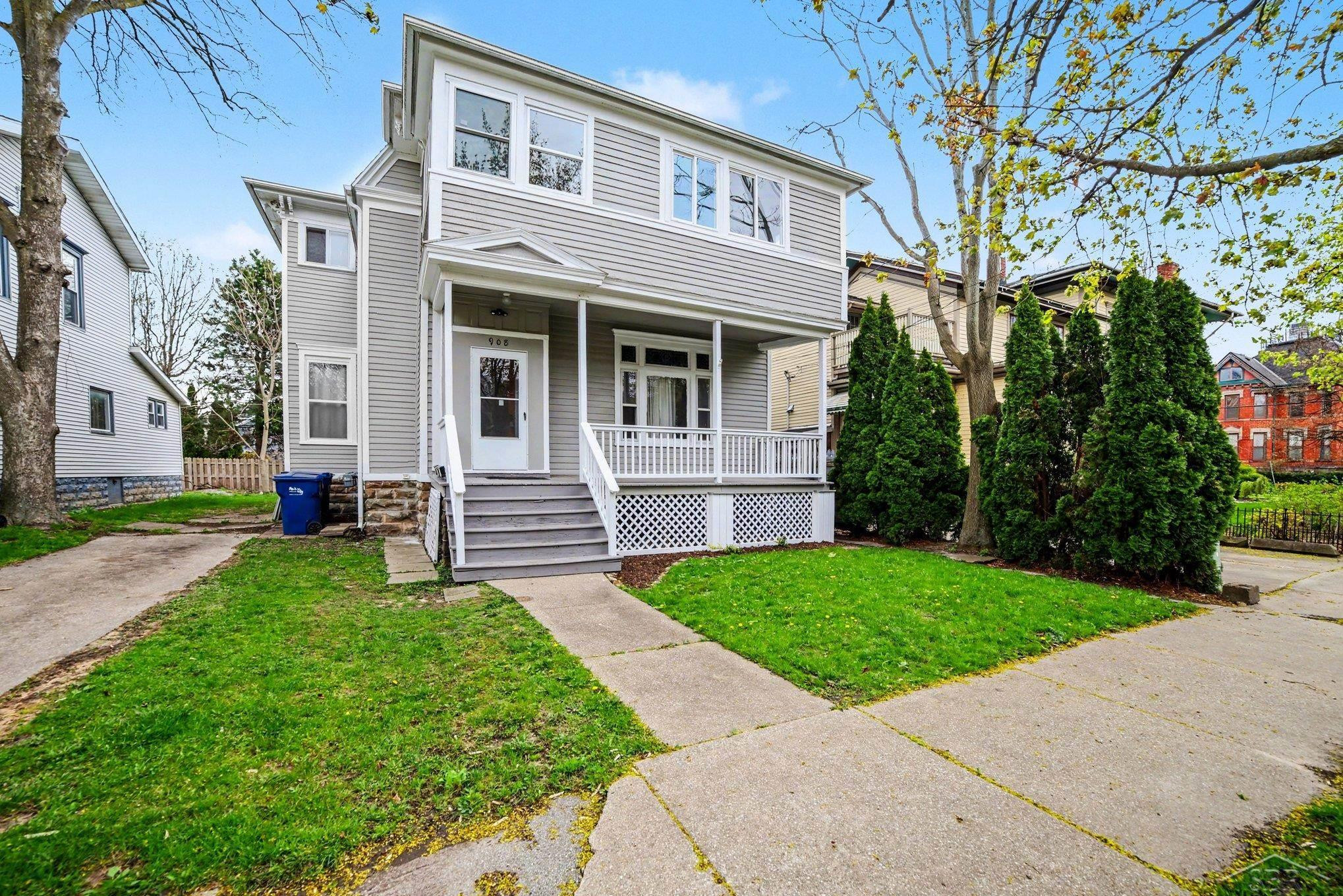 908 N Van Buren Street, Bay City, MI 48708 — Photo 3