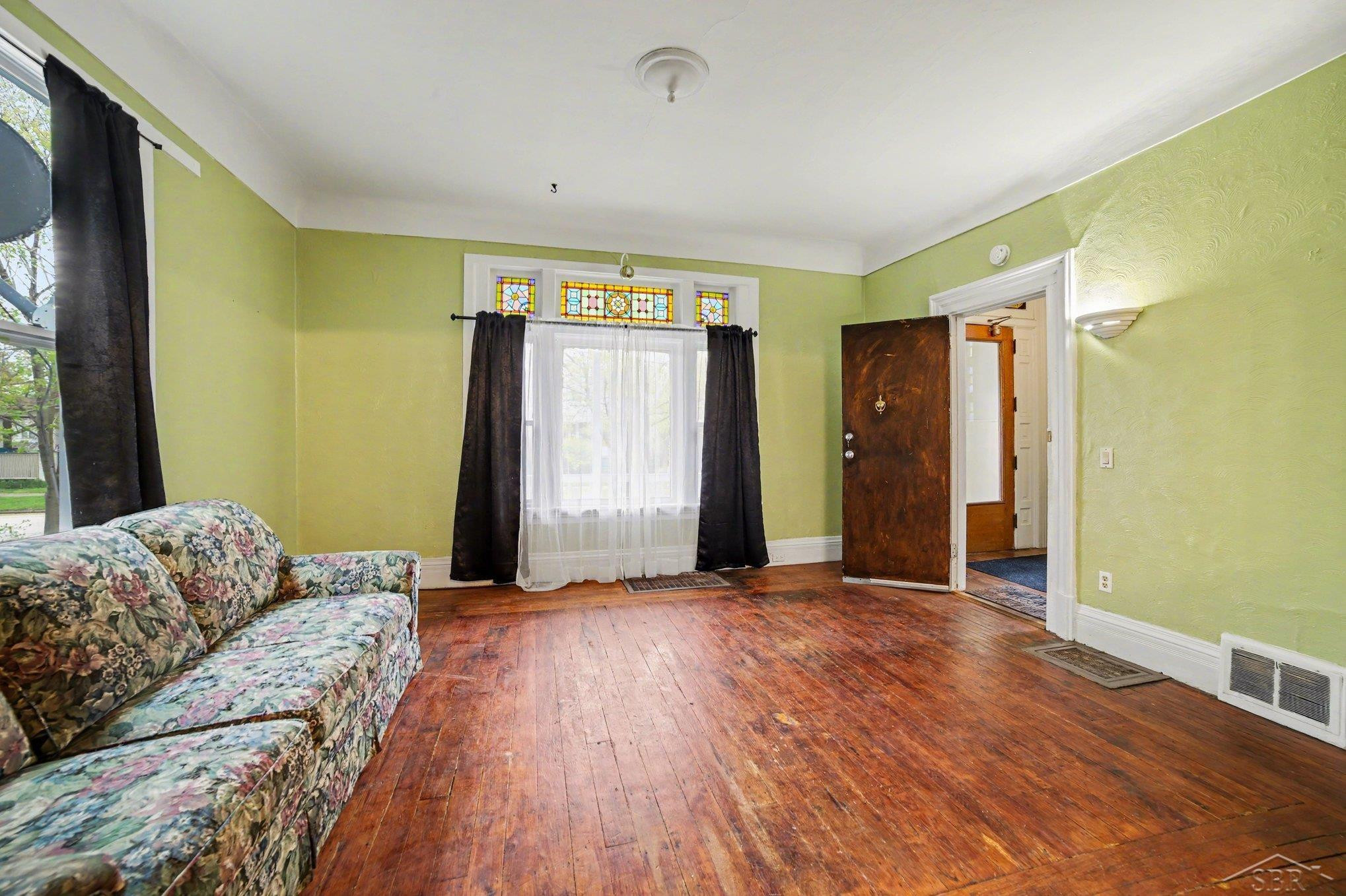 908 N Van Buren Street, Bay City, MI 48708 — Photo 4