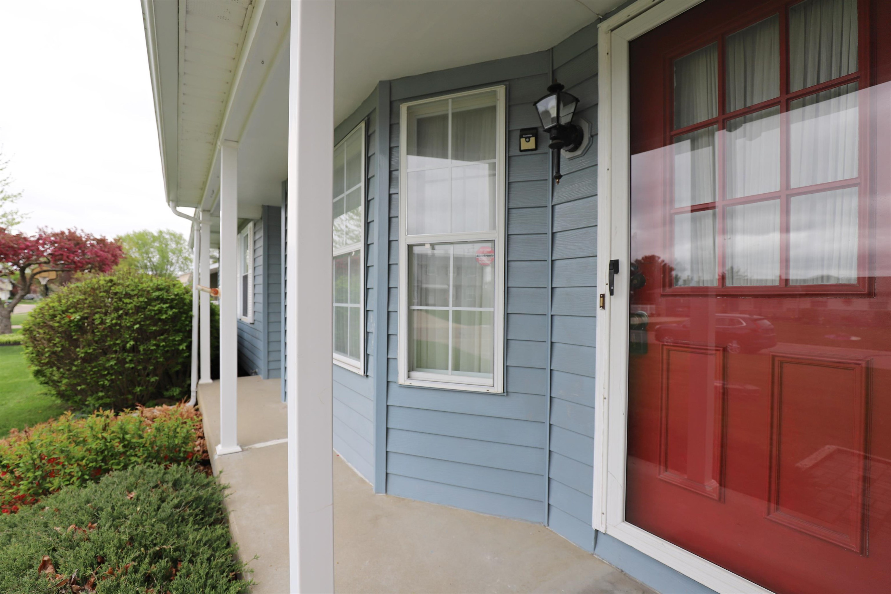 6096 King Arthur Drive, Swartz Creek, MI 48473 — Photo 3
