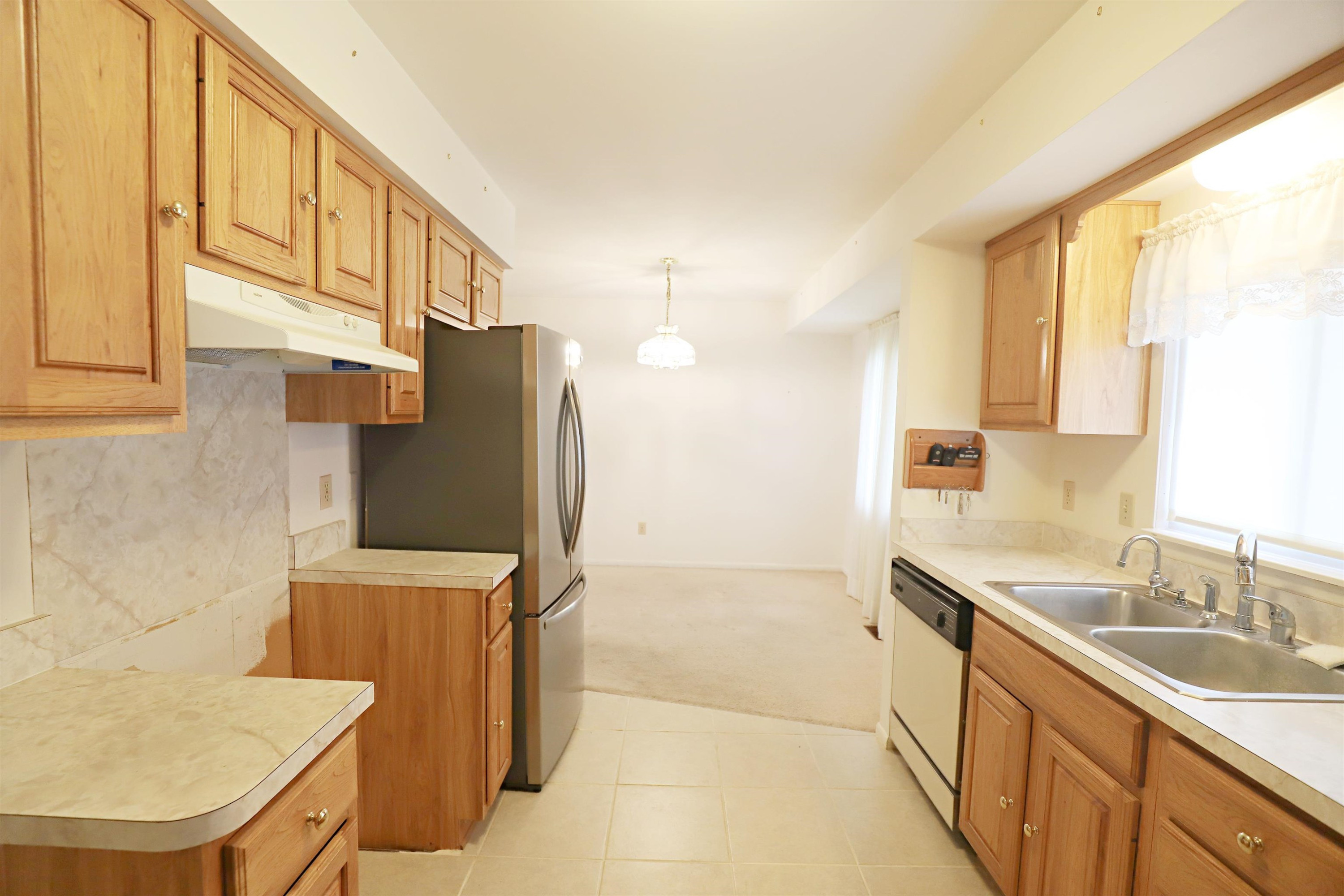 6096 King Arthur Drive, Swartz Creek, MI 48473 — Photo 13