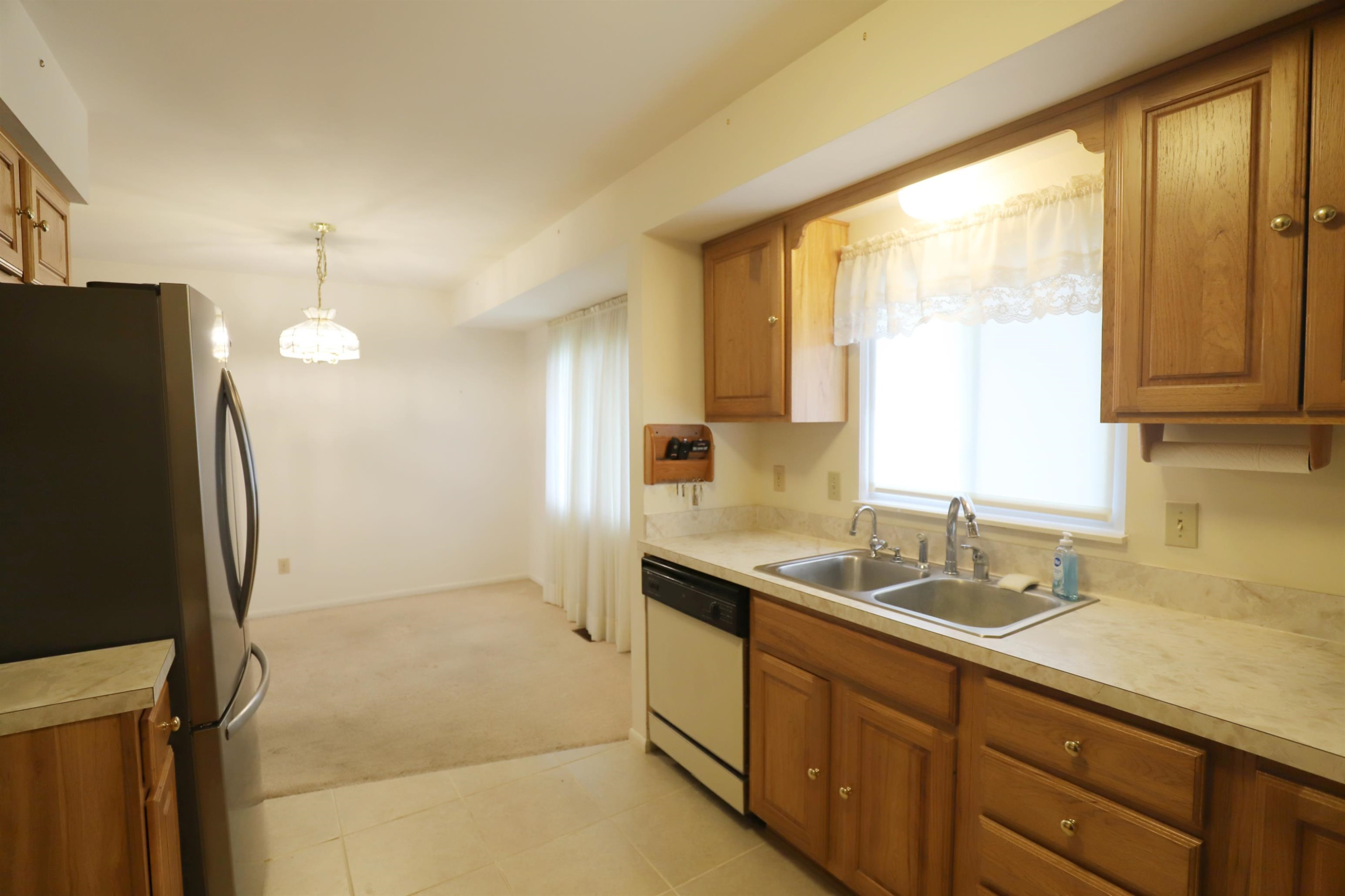 6096 King Arthur Drive, Swartz Creek, MI 48473 — Photo 15