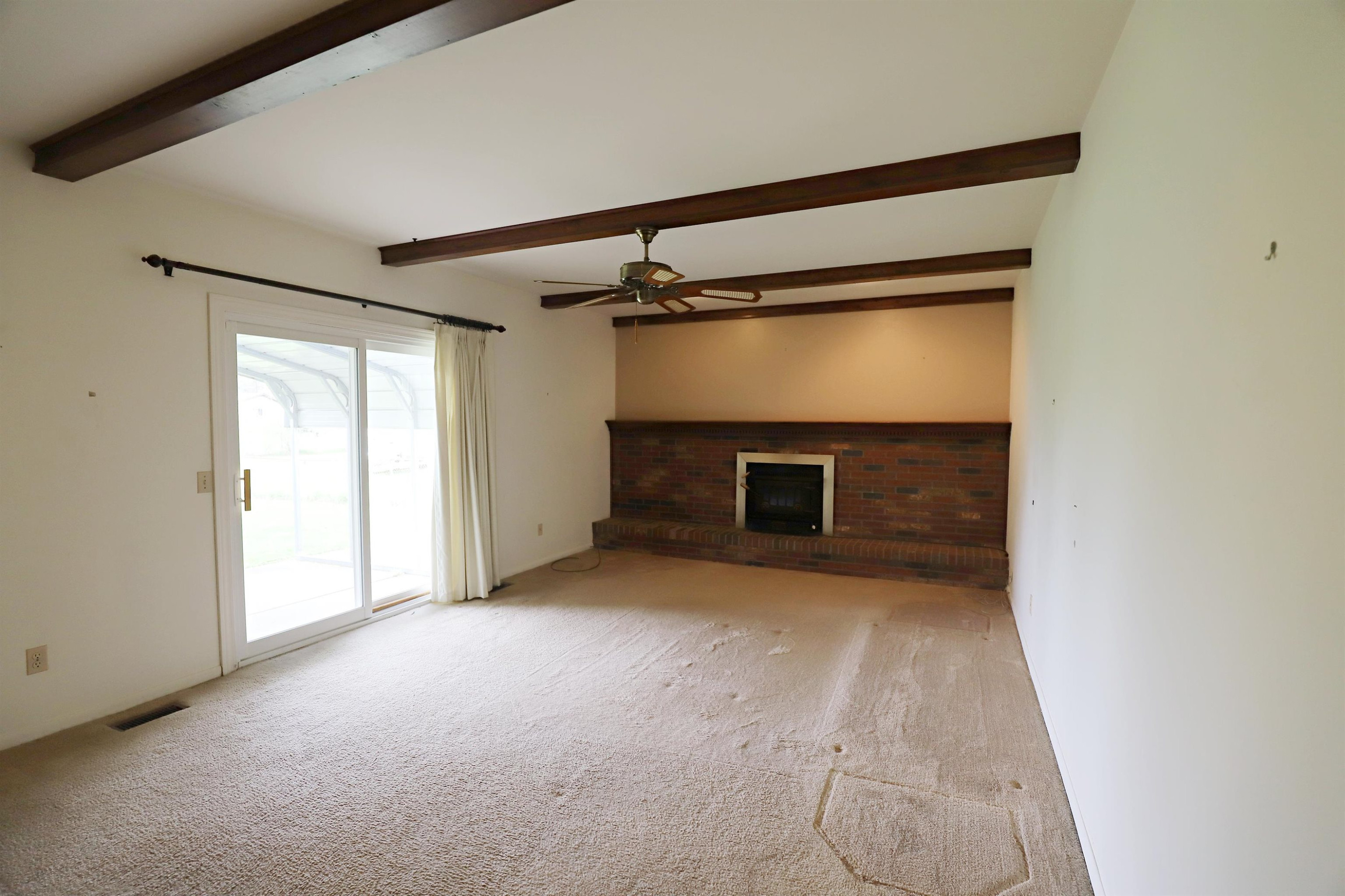 6096 King Arthur Drive, Swartz Creek, MI 48473 — Photo 16