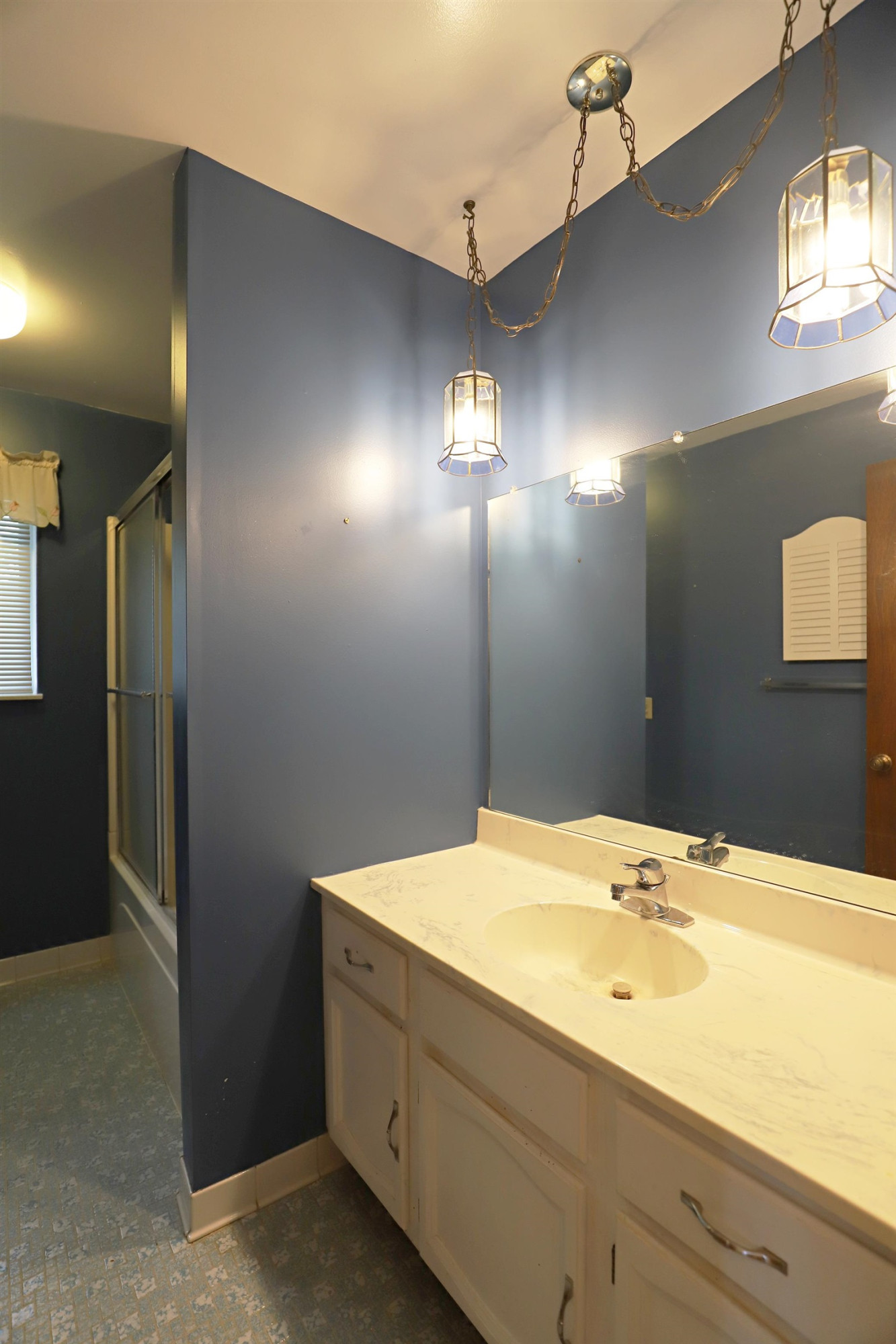 6096 King Arthur Drive, Swartz Creek, MI 48473 — Photo 22