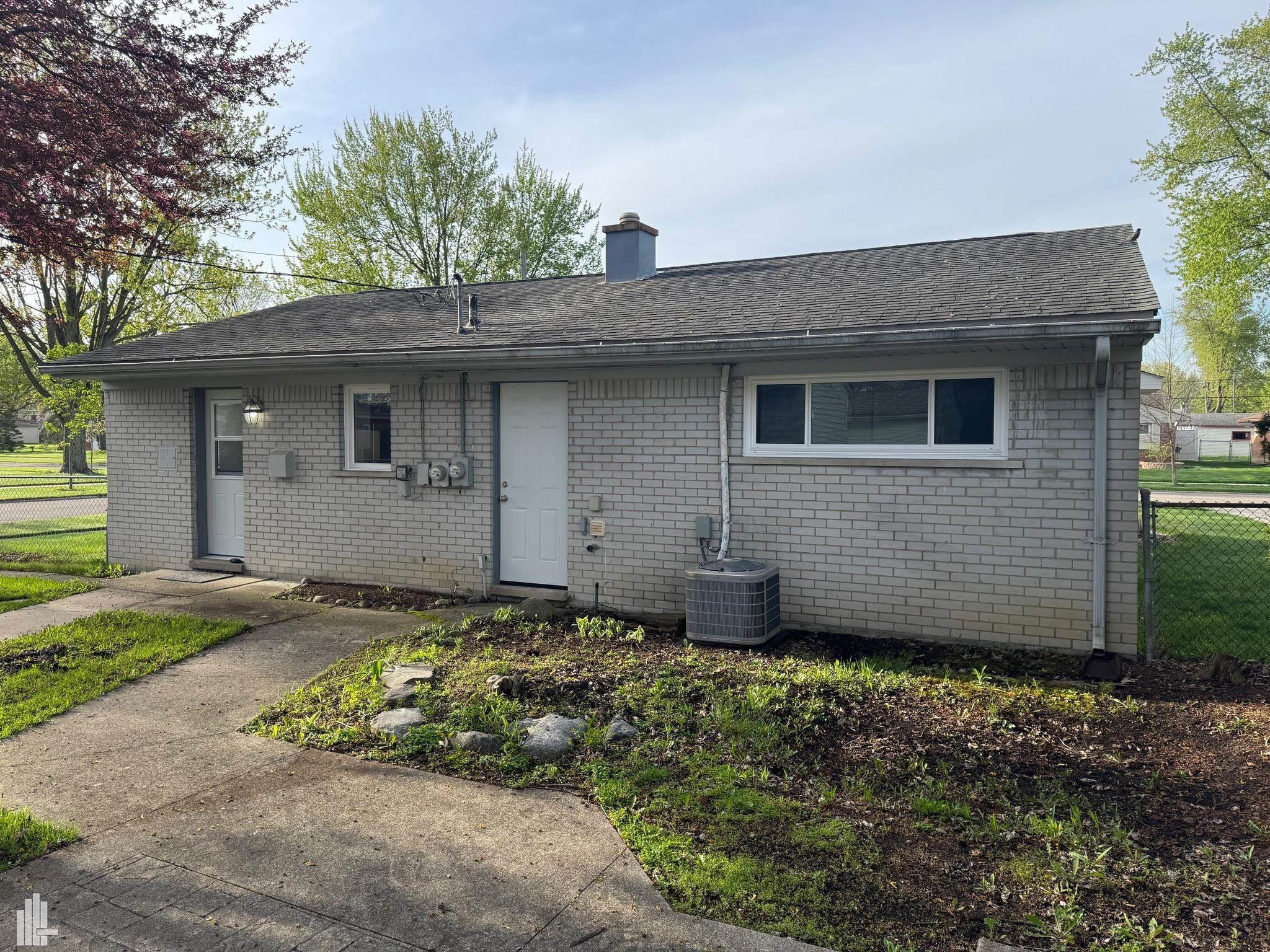 1337 Wacon Drive, Troy, MI 48083 — Photo 24