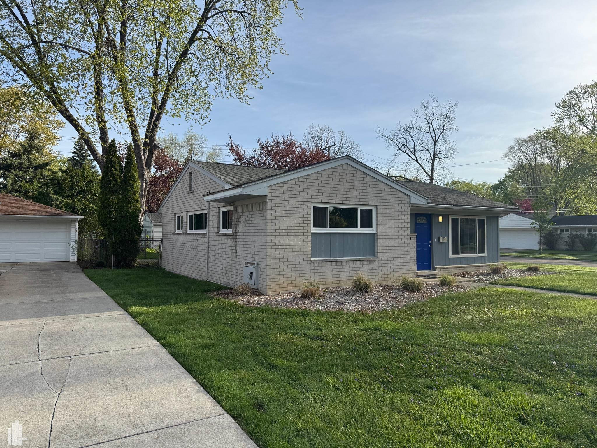 1337 Wacon Drive, Troy, MI 48083 — Photo 28