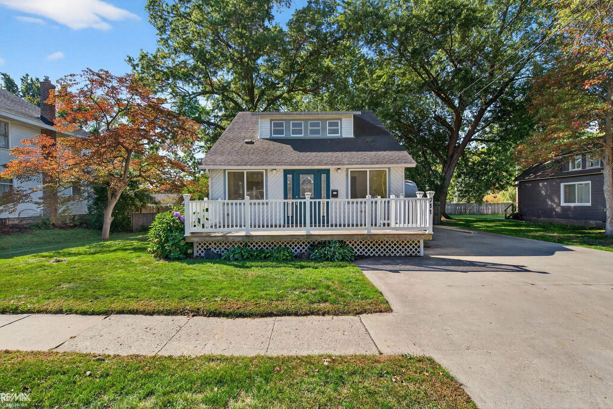 711 Smith Street, Algonac, MI 48001 — front exterior