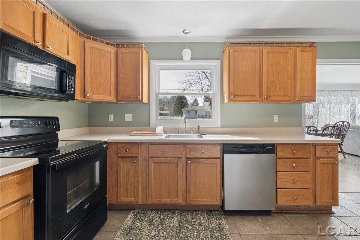 264 Normandy Drive, Onsted, MI 49265 — Photo 12