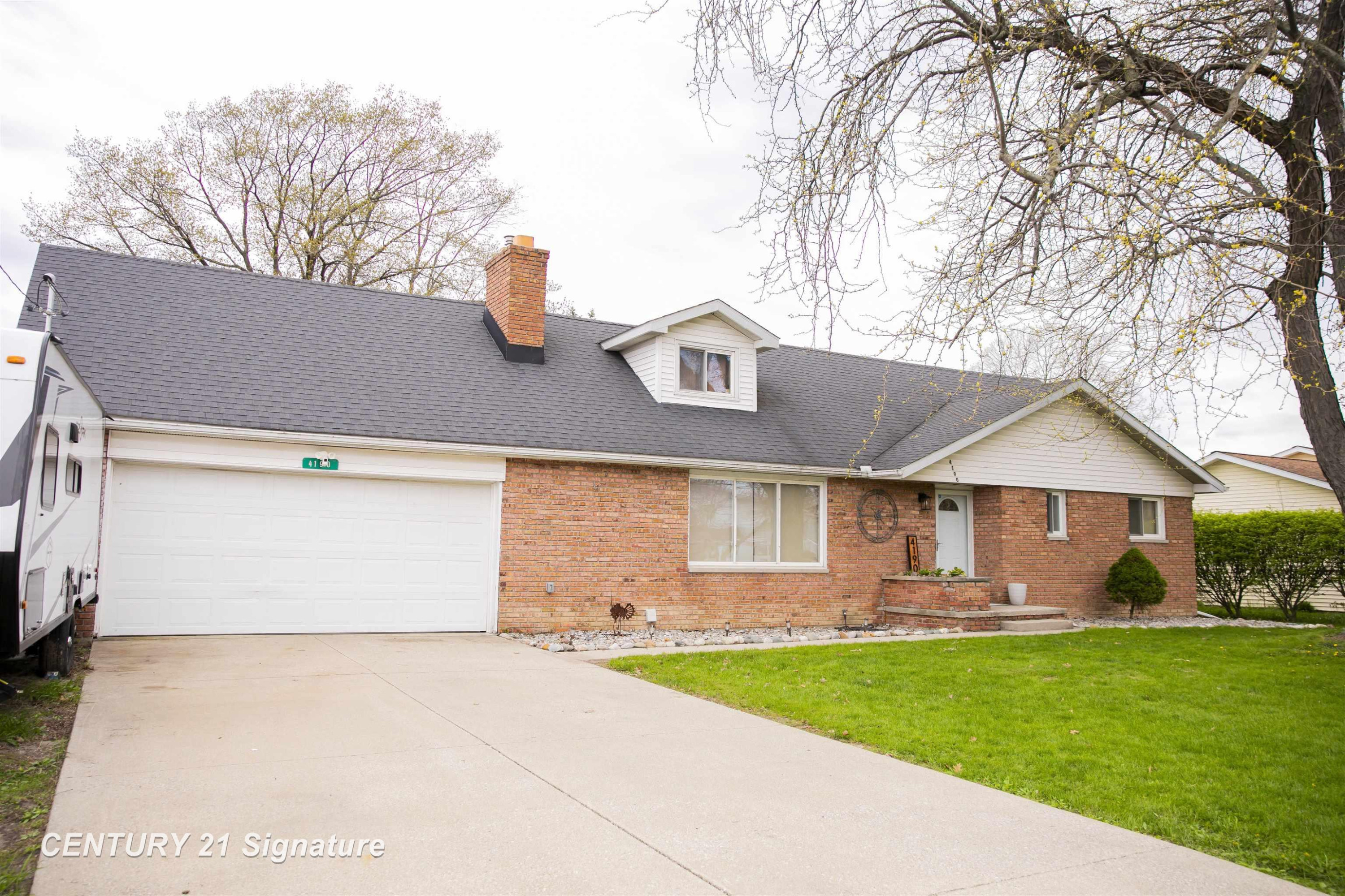 4190 Peggy Drive, Saginaw, MI 48601 — front exterior