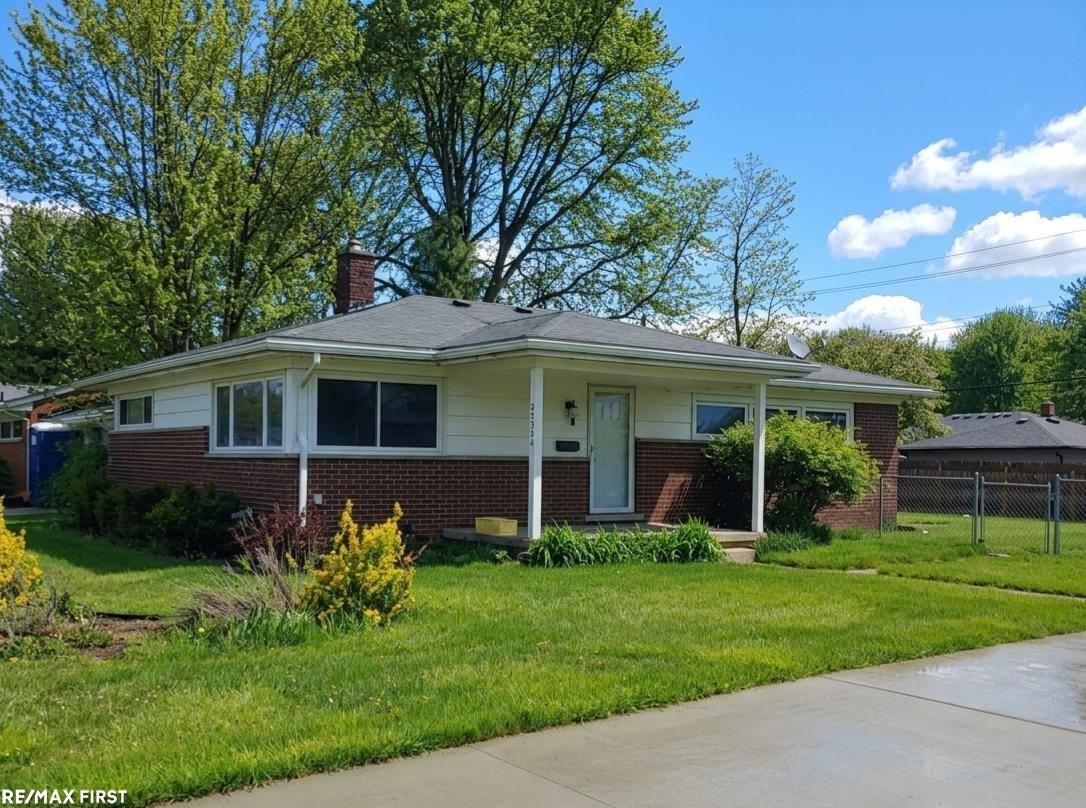 22324 Spitzley Street, Clinton Twp, MI 48035