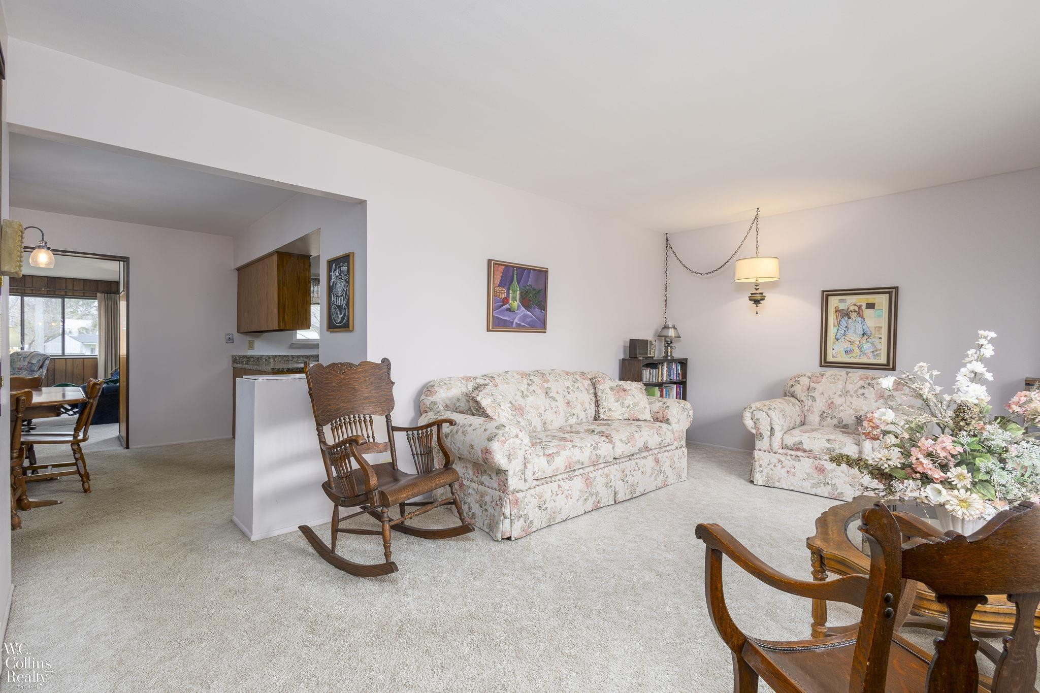 704 Briarwood Lane, Fenton, MI 48430 — Photo 6