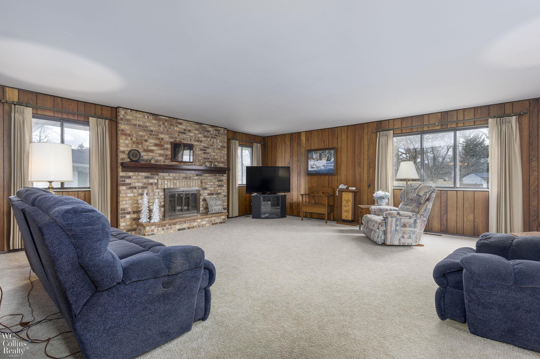 704 Briarwood Lane, Fenton, MI 48430 — Photo 12
