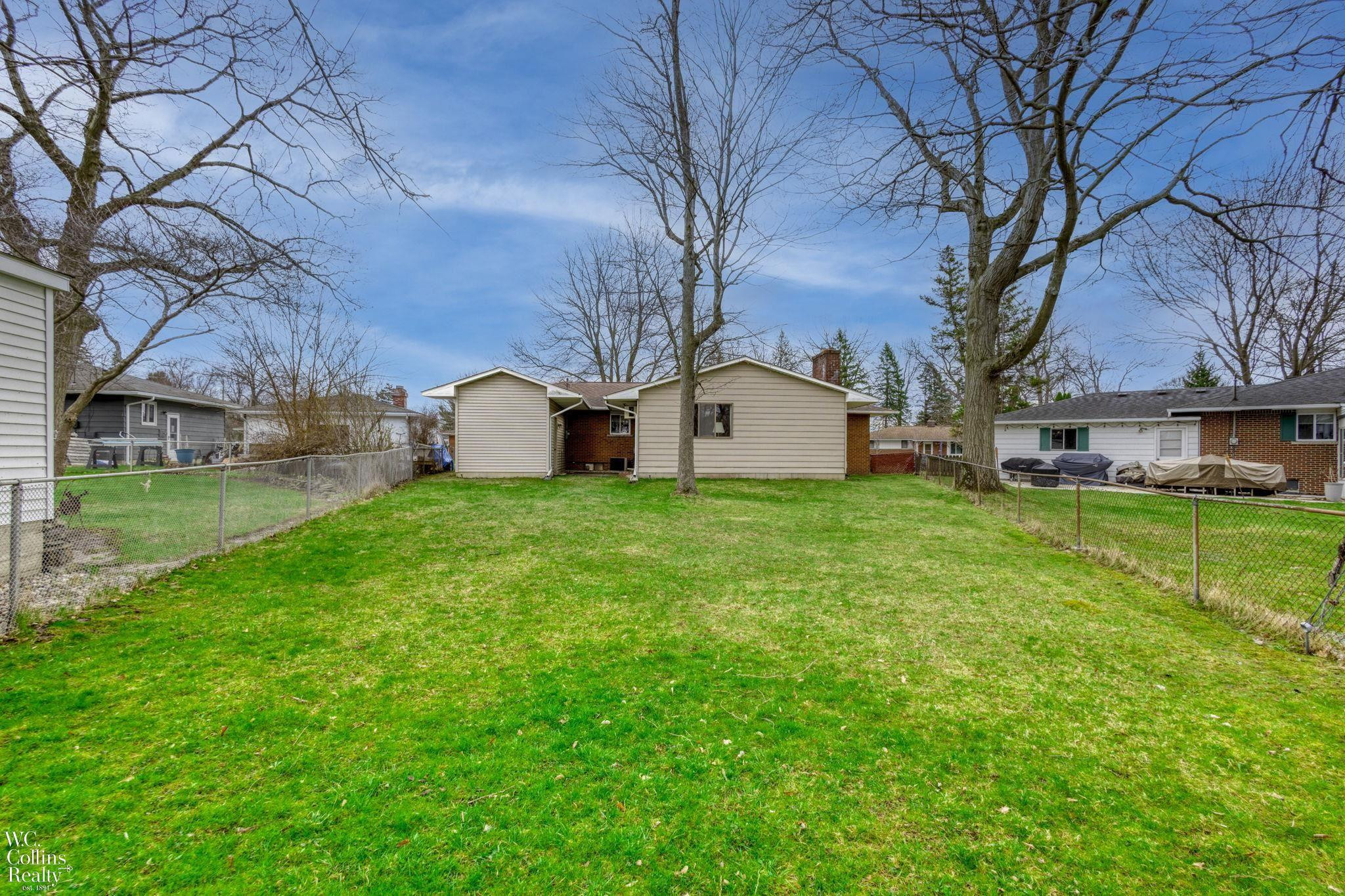 704 Briarwood Lane, Fenton, MI 48430 — Photo 29
