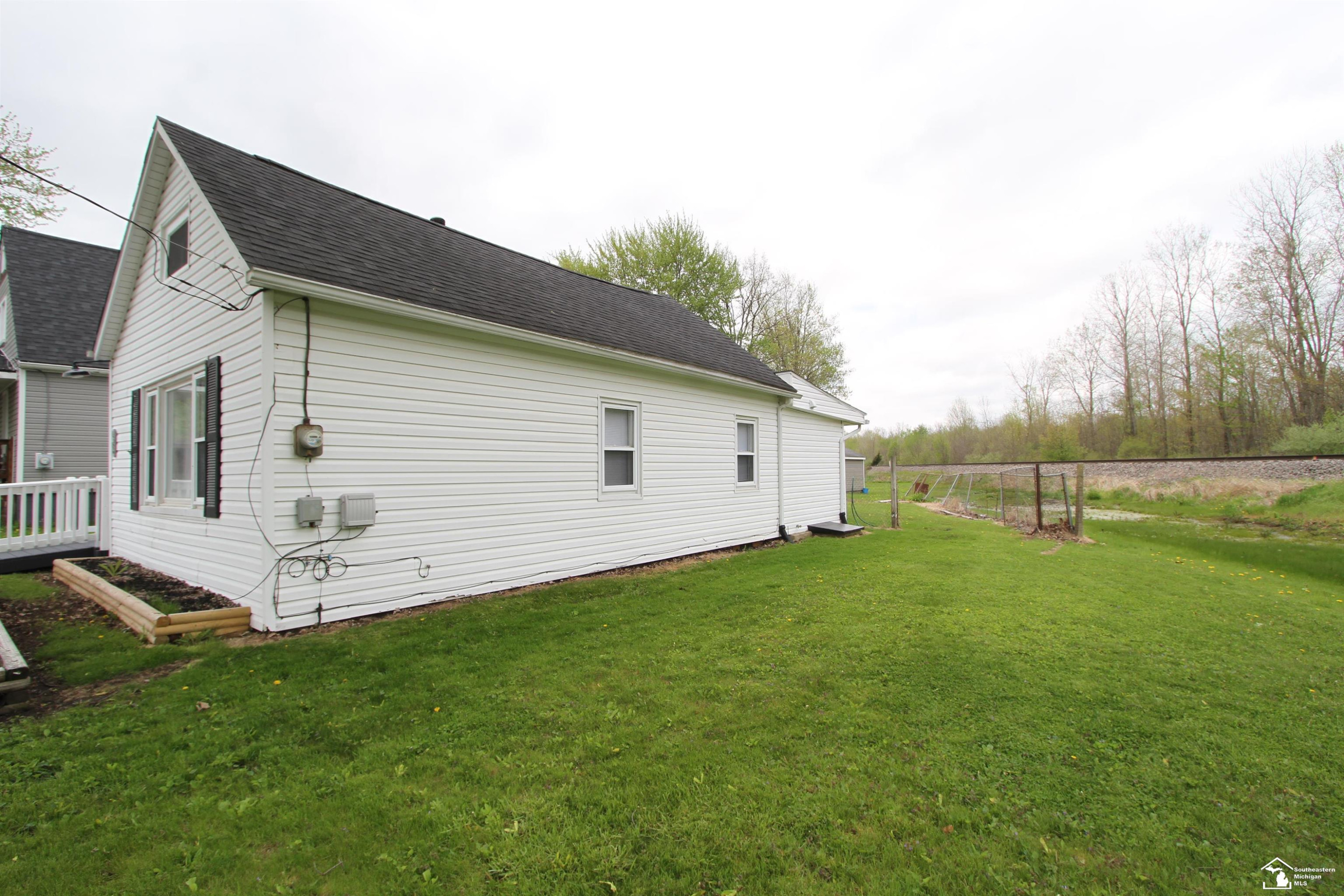 12259 Eldora Road, Carleton, MI 48117 — Photo 3